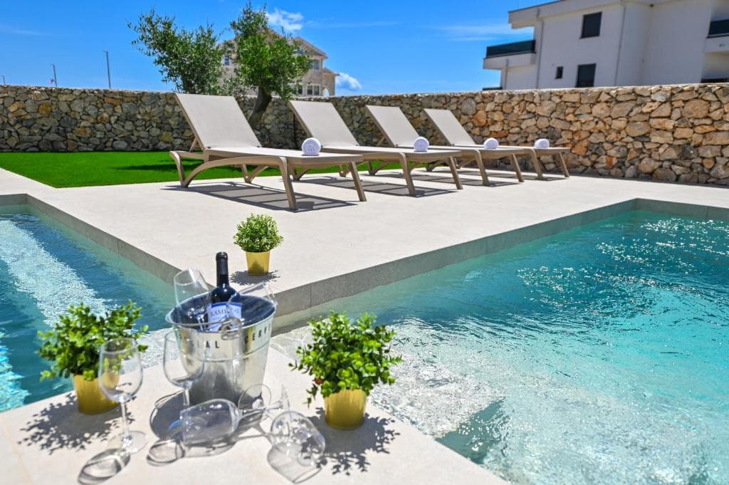 Lux Pool Apartment 6 in Novalja Ansicht 3