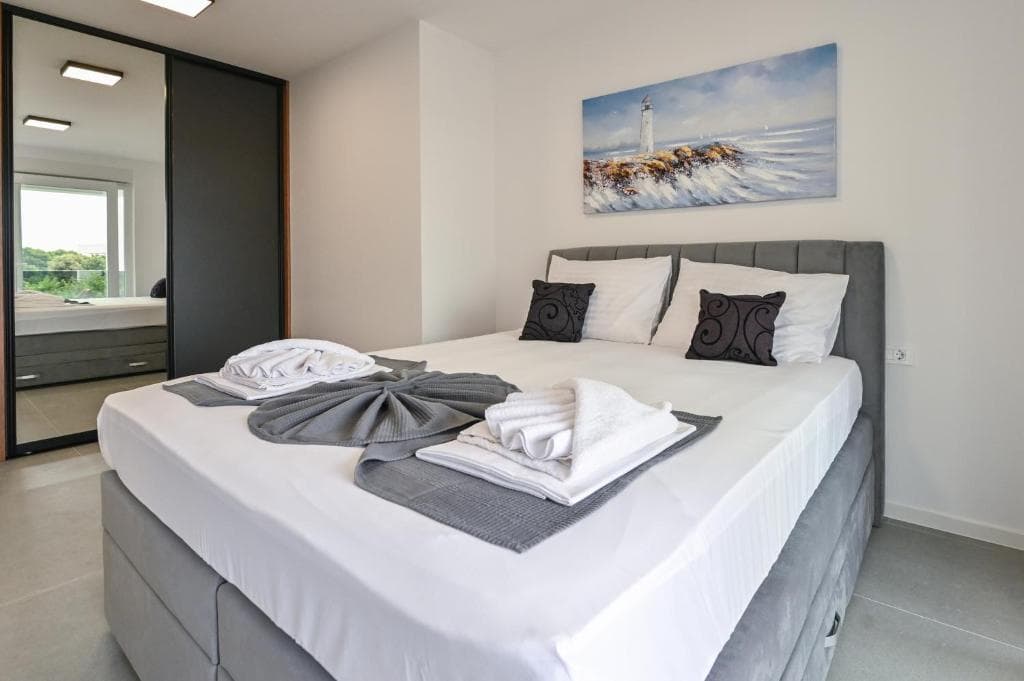 Mila Apartment mit privaten Pool Ansicht 2