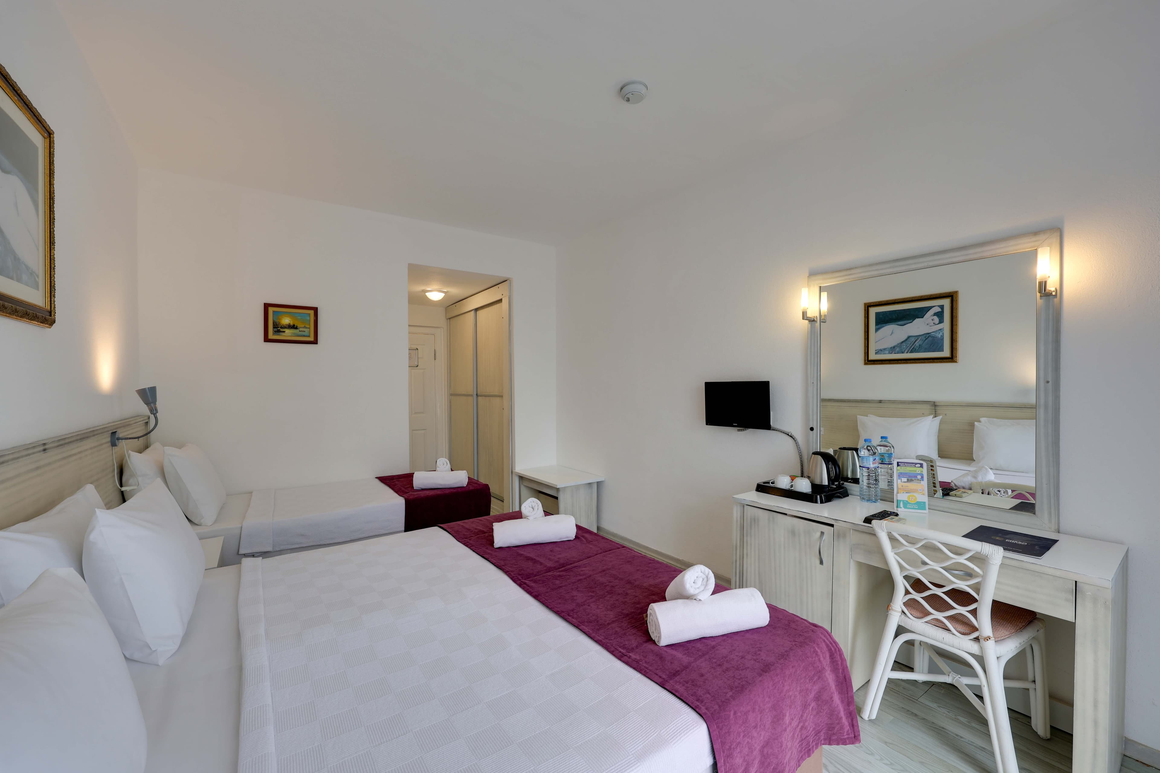 Charm Beach Hotel Ansicht 4