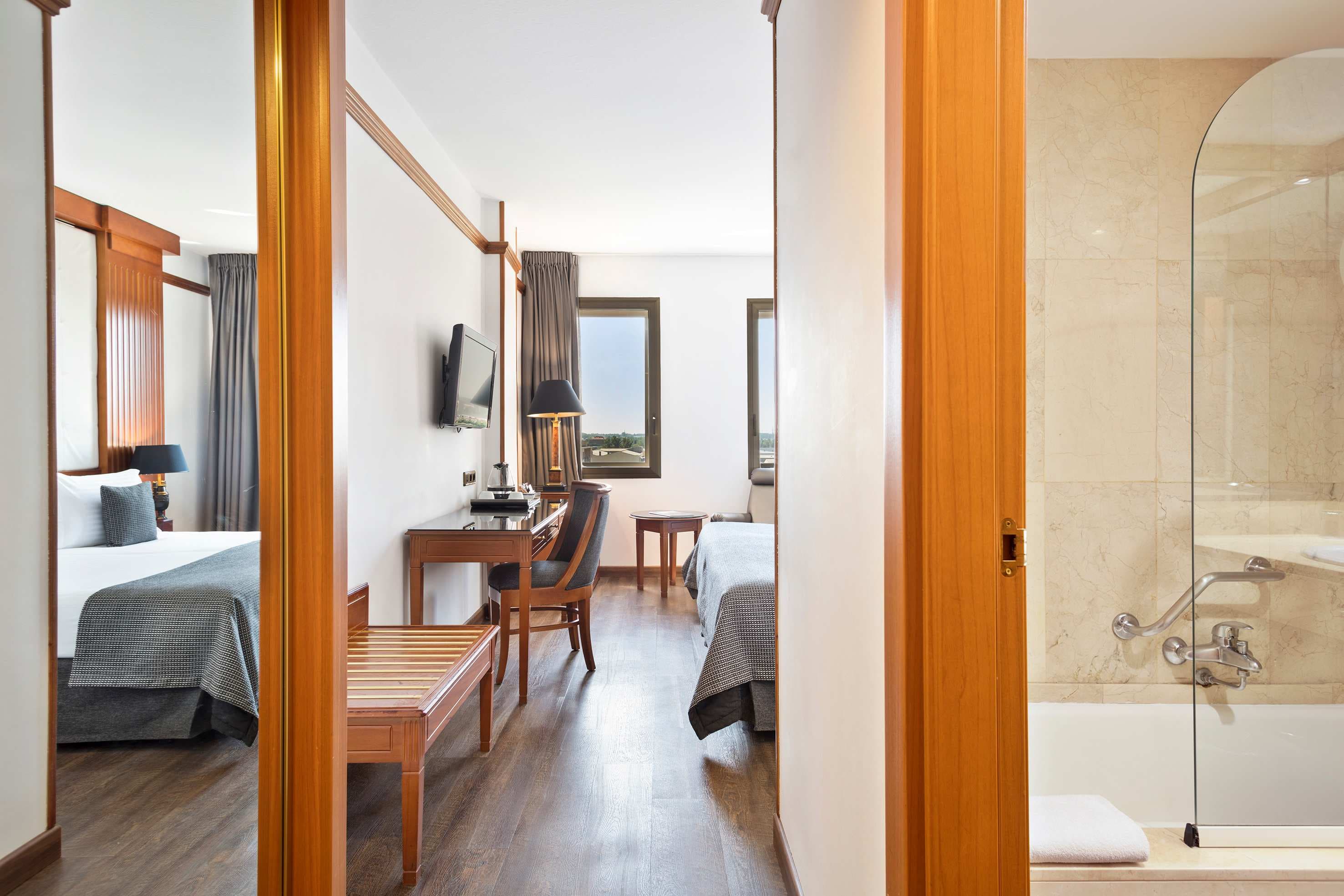 Hotel CMC Girona Ansicht 5