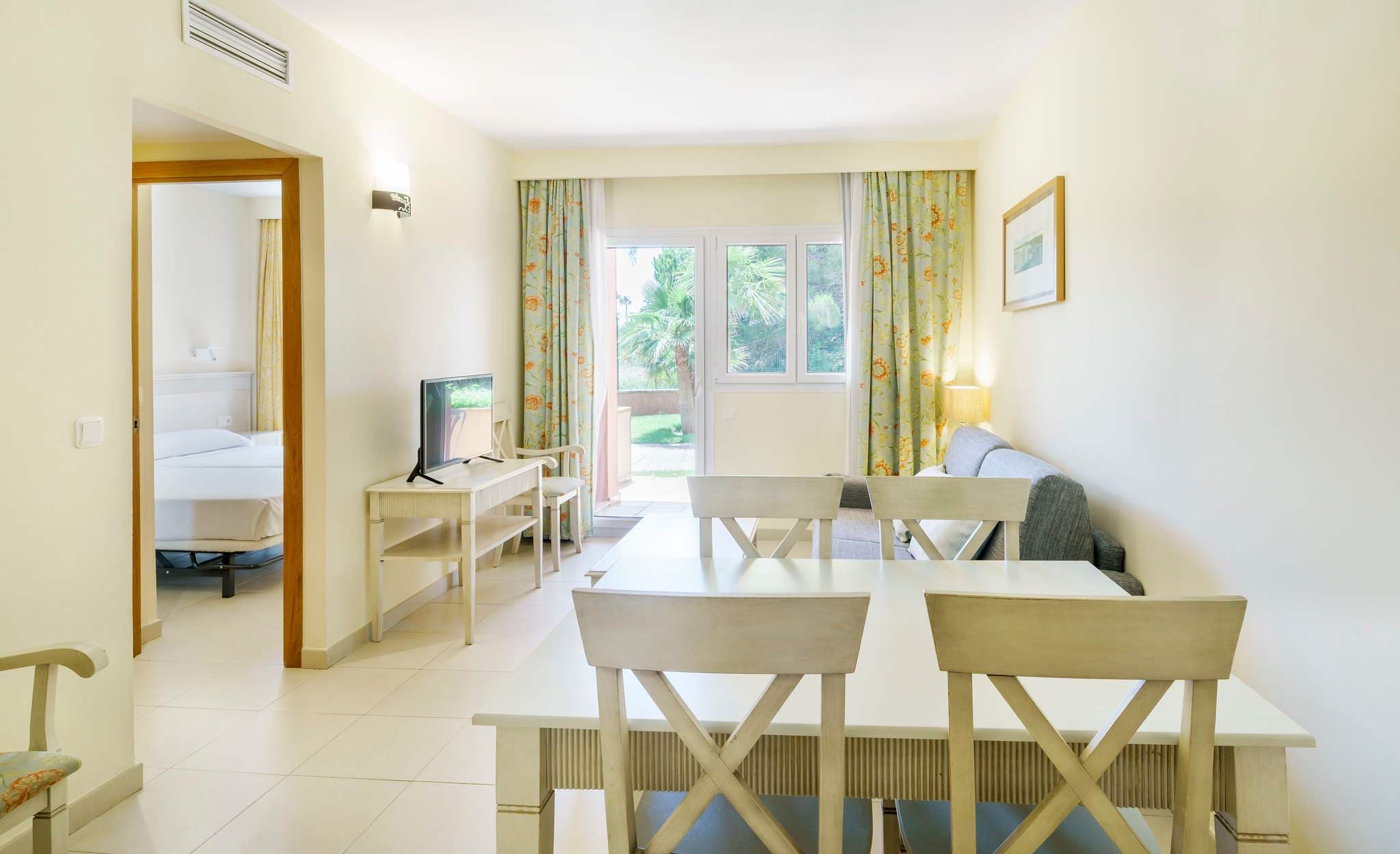 ILUNION Apartahotel Sancti Petri Ansicht 8