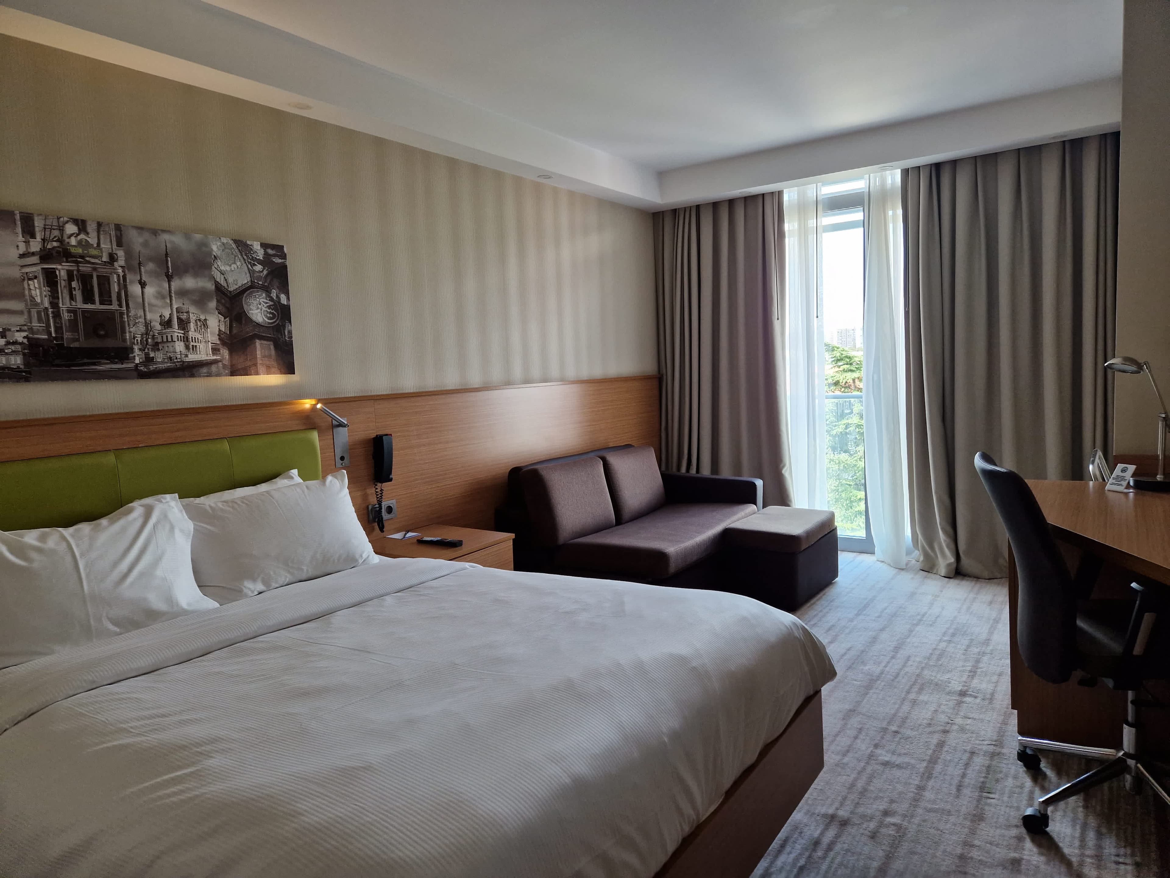Hampton by Hilton Istanbul Atakoy Ansicht 3