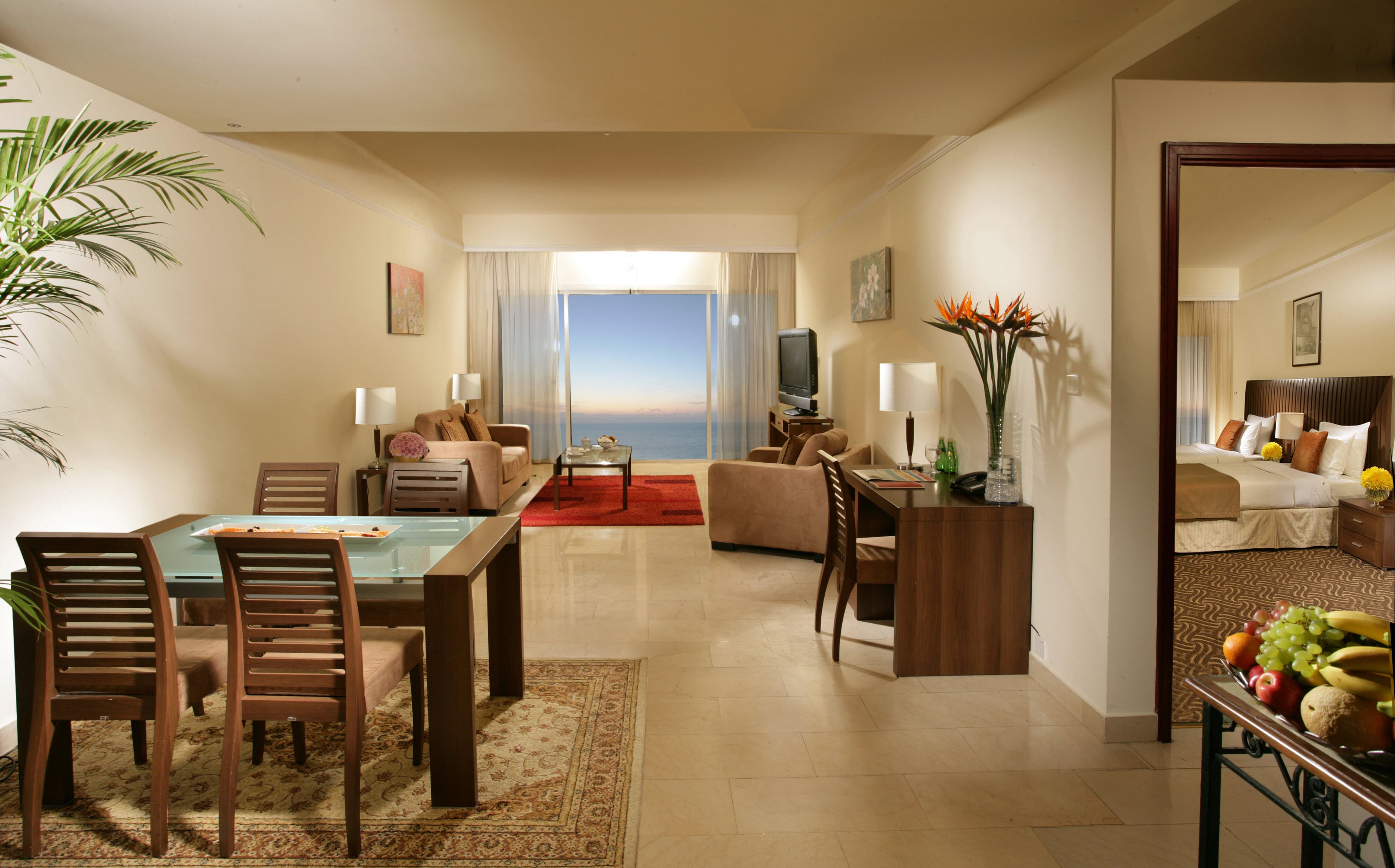 Ramada by Wyndham Beach Hotel Ajman Ansicht 5