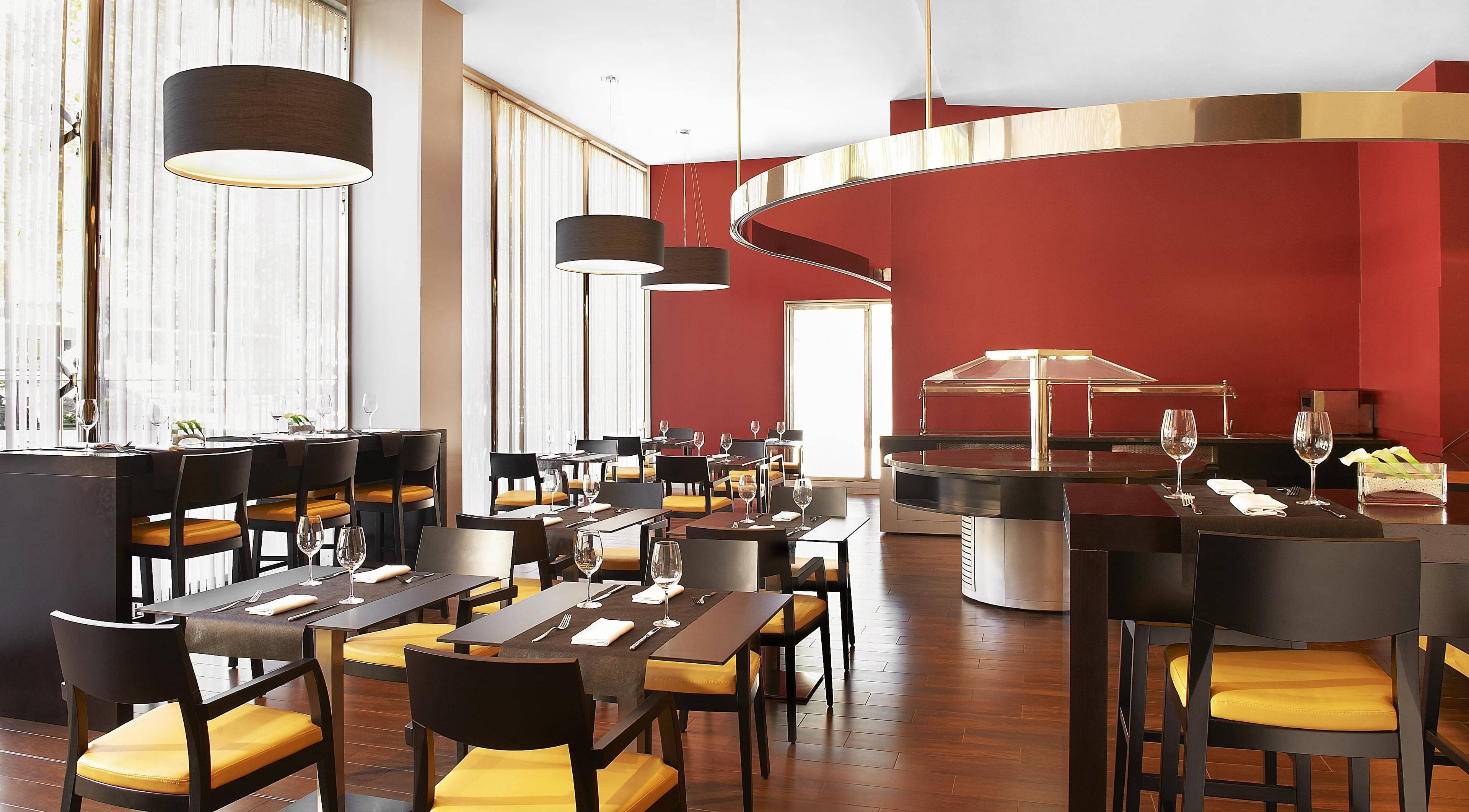 Hotel Four Points by Sheraton Barcelona Diagonal Ansicht 8