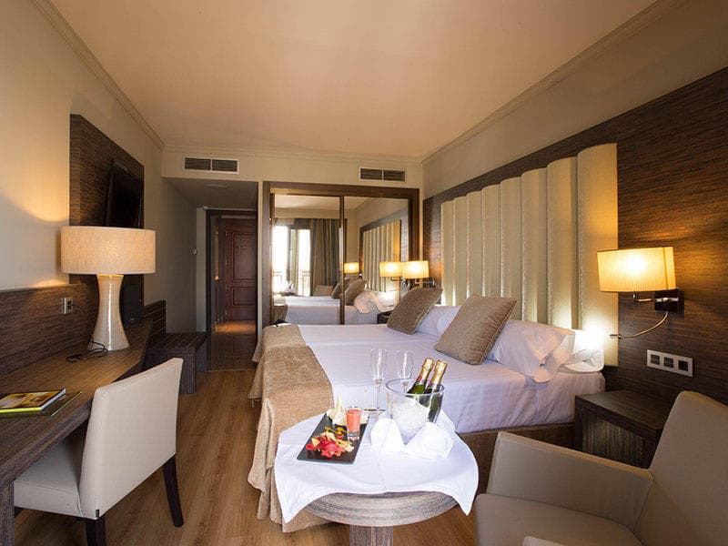 Gran Hotel Luna de Granada Ansicht 6
