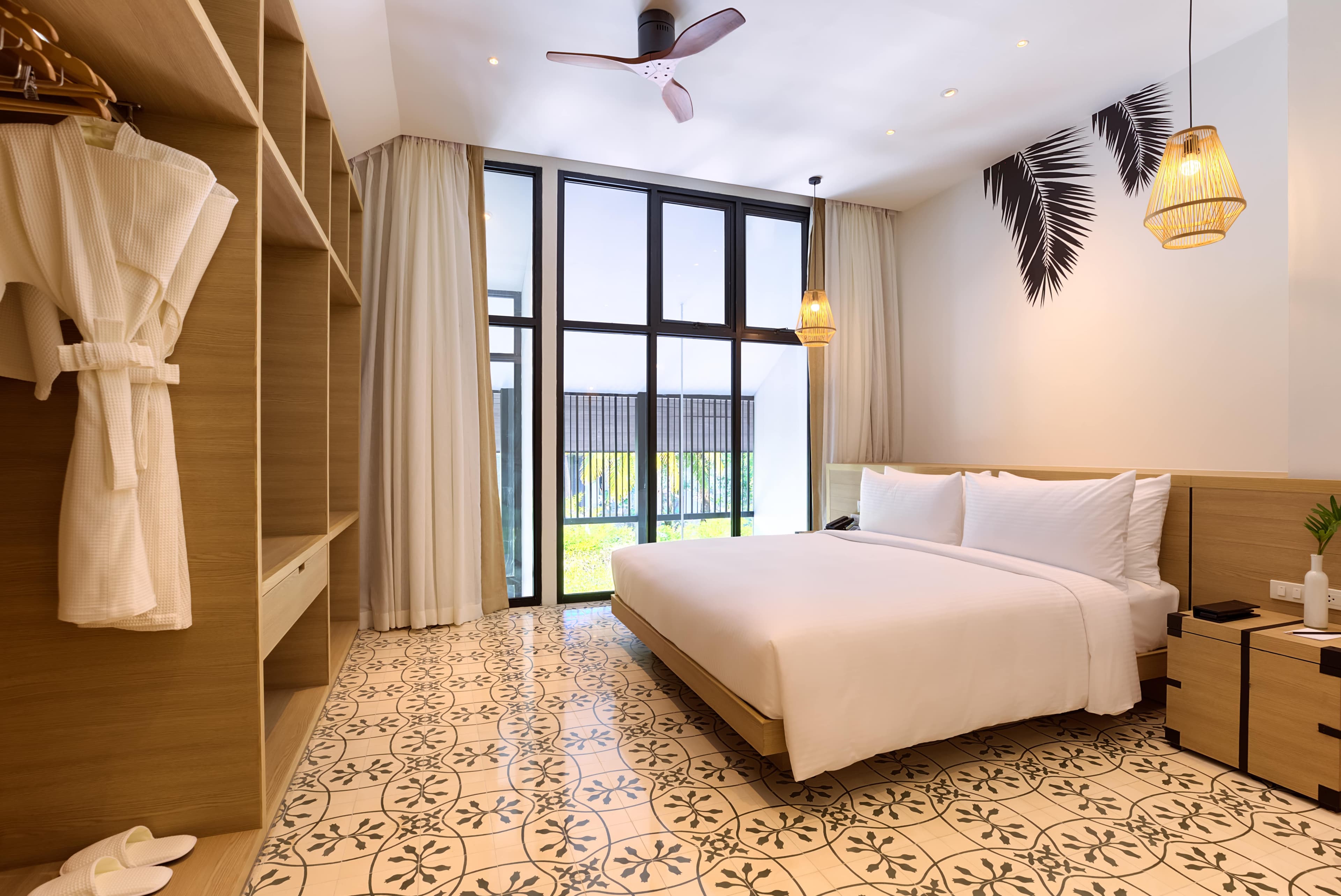 Outrigger Surin Beach Resort Ansicht 3