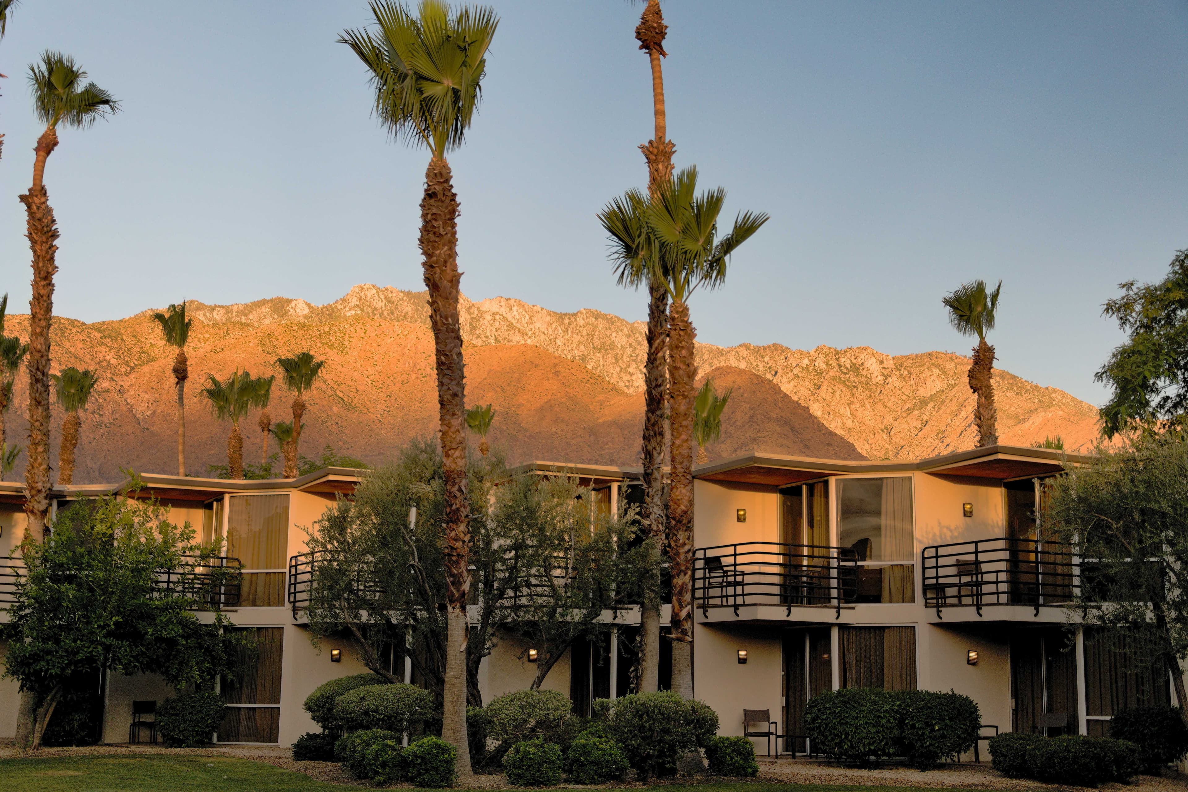 Hotel Palm Springs Riviera Resort