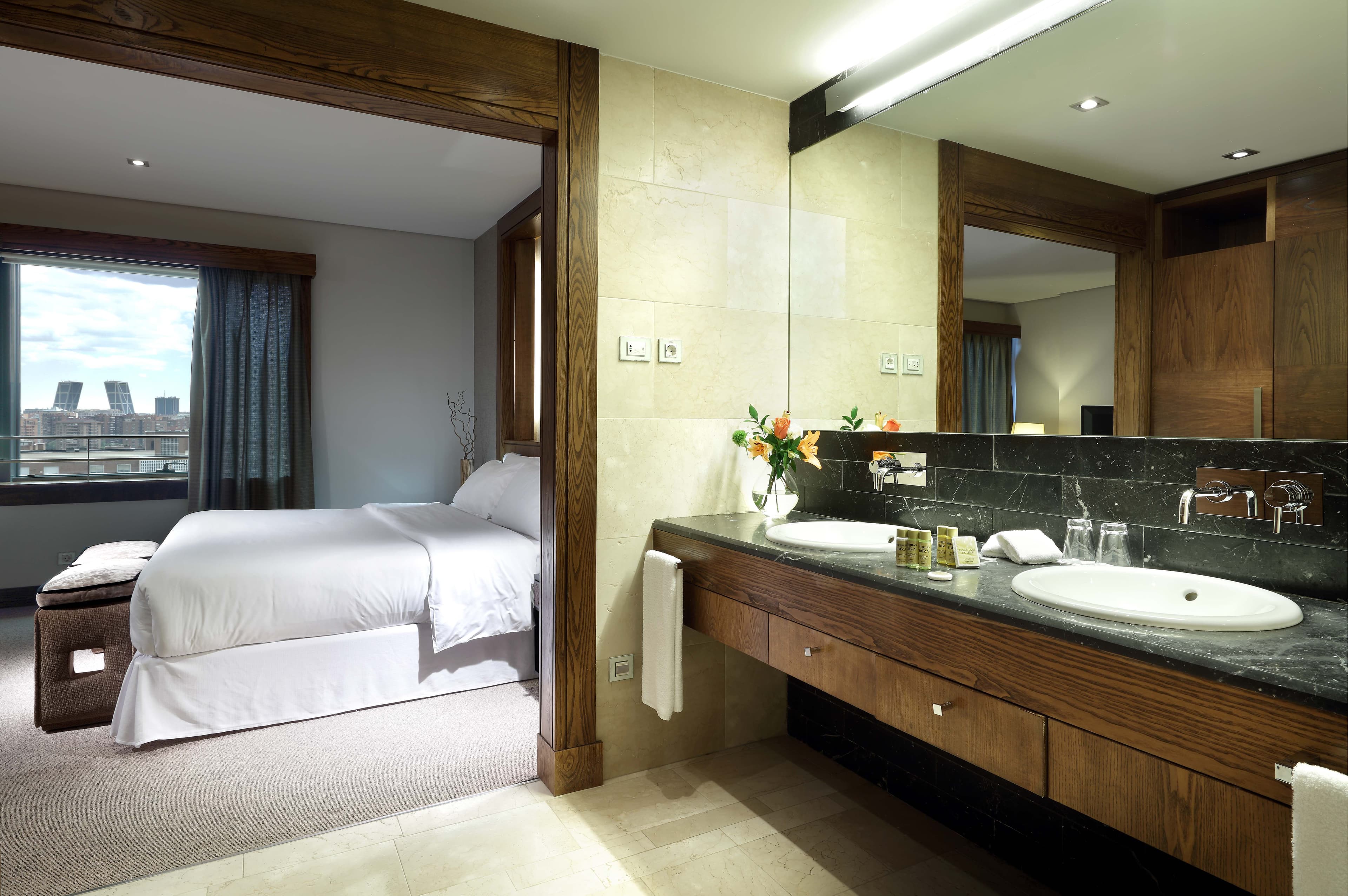 Eurostars Suites Mirasierra Ansicht 8