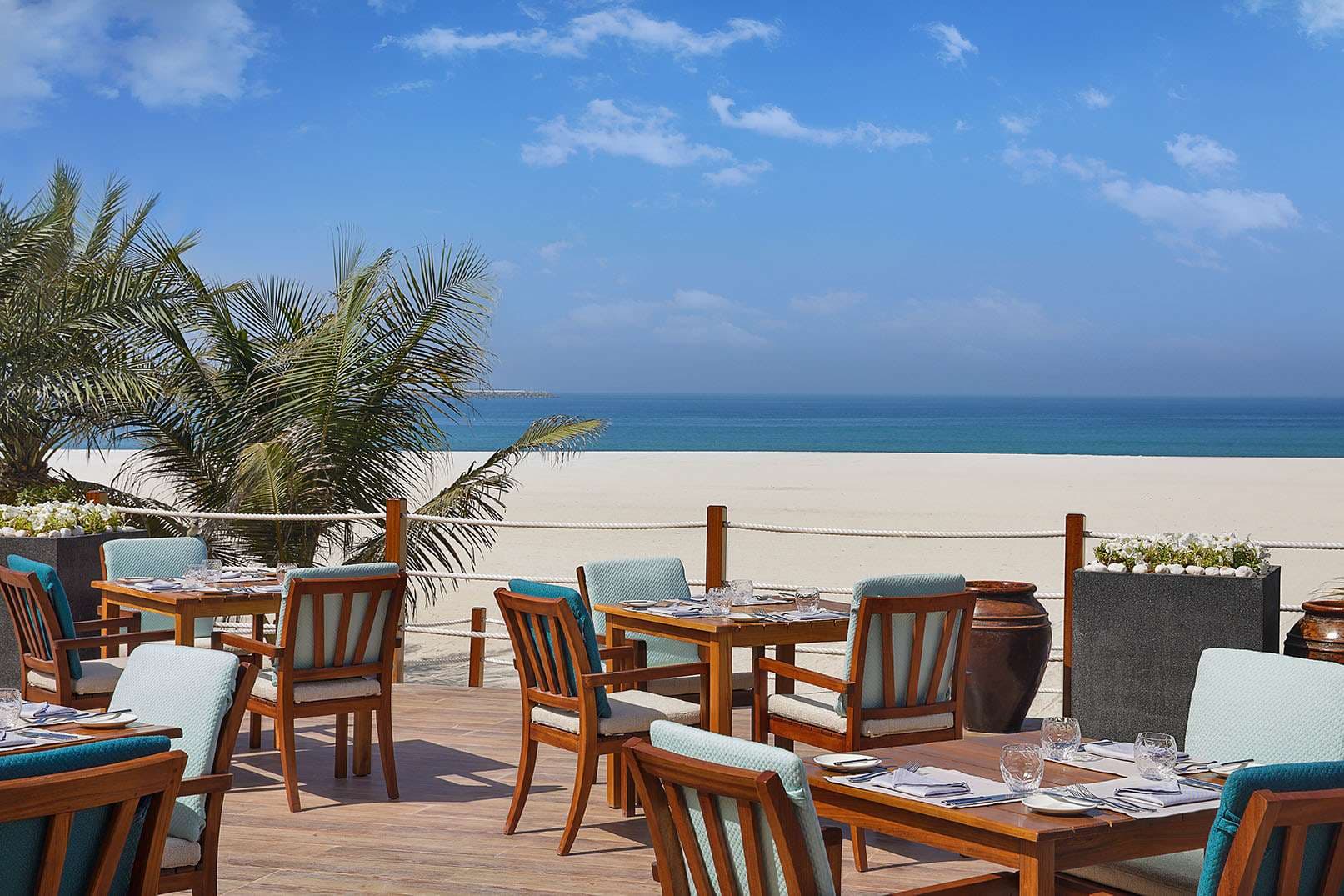 The Ritz-Carlton Ras Al Khaimah Al Hamra Beach Ansicht 9