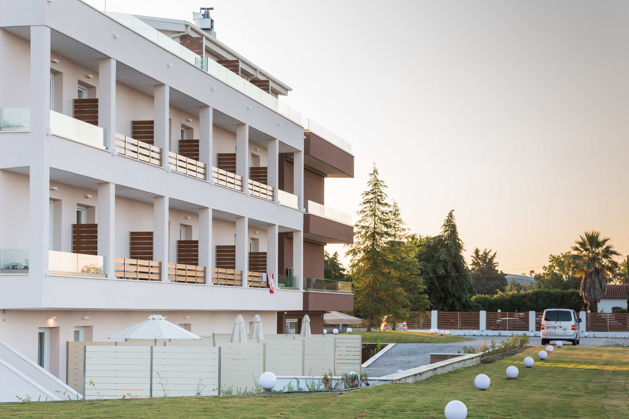 Mythic Summer Hotel Ansicht 2