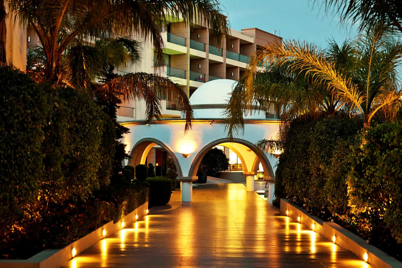 The Ixian Grand & All Suites Ansicht 3