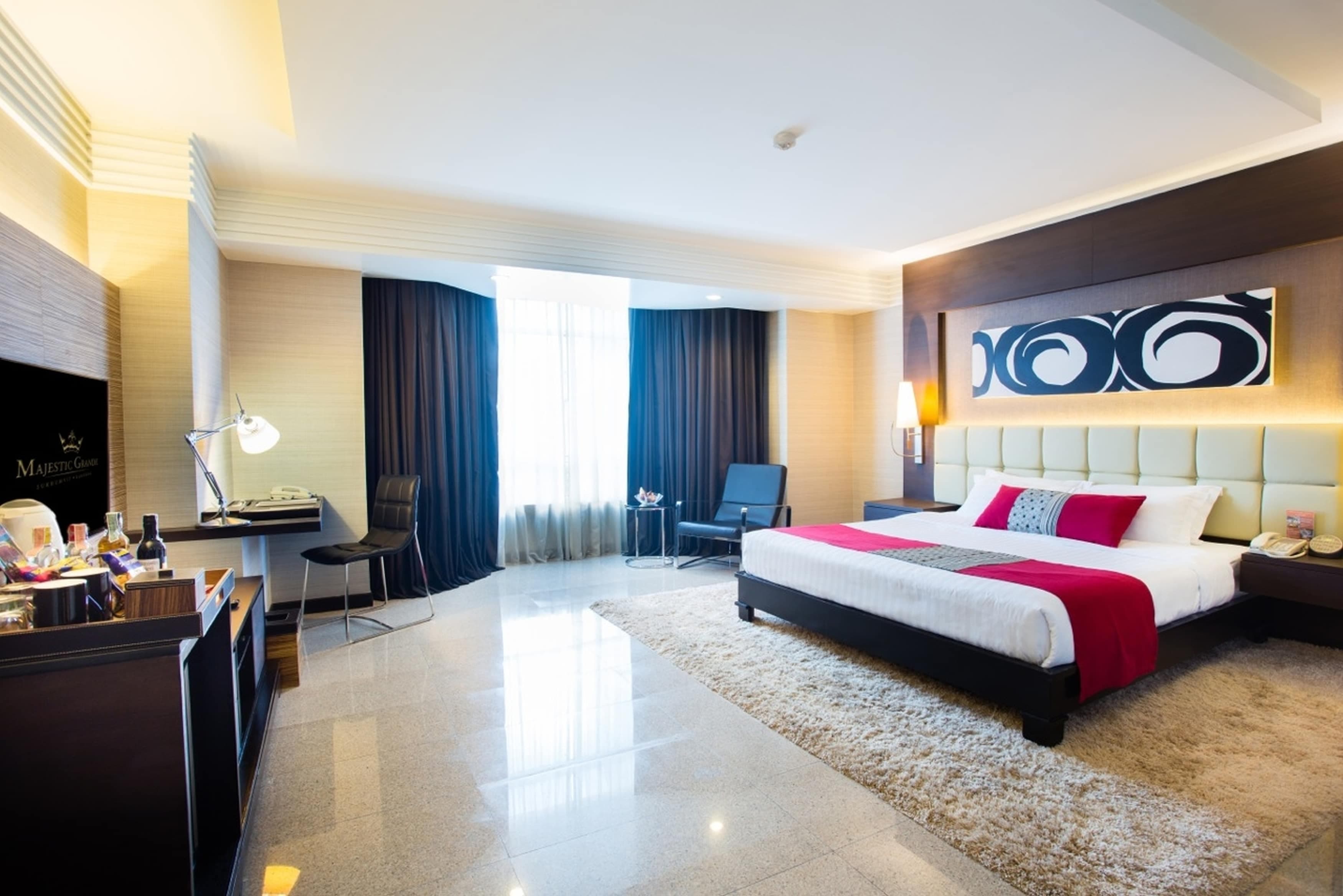 Double Tree by Hilton Bangkok Ploenchit
