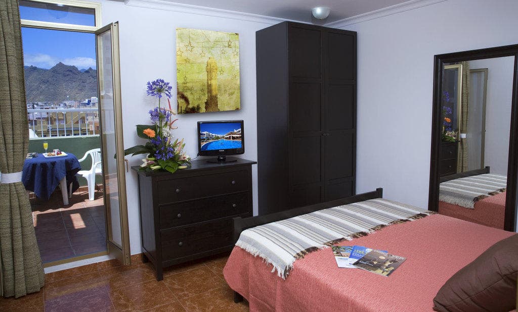 Hotel Adonis Capital Ansicht 3