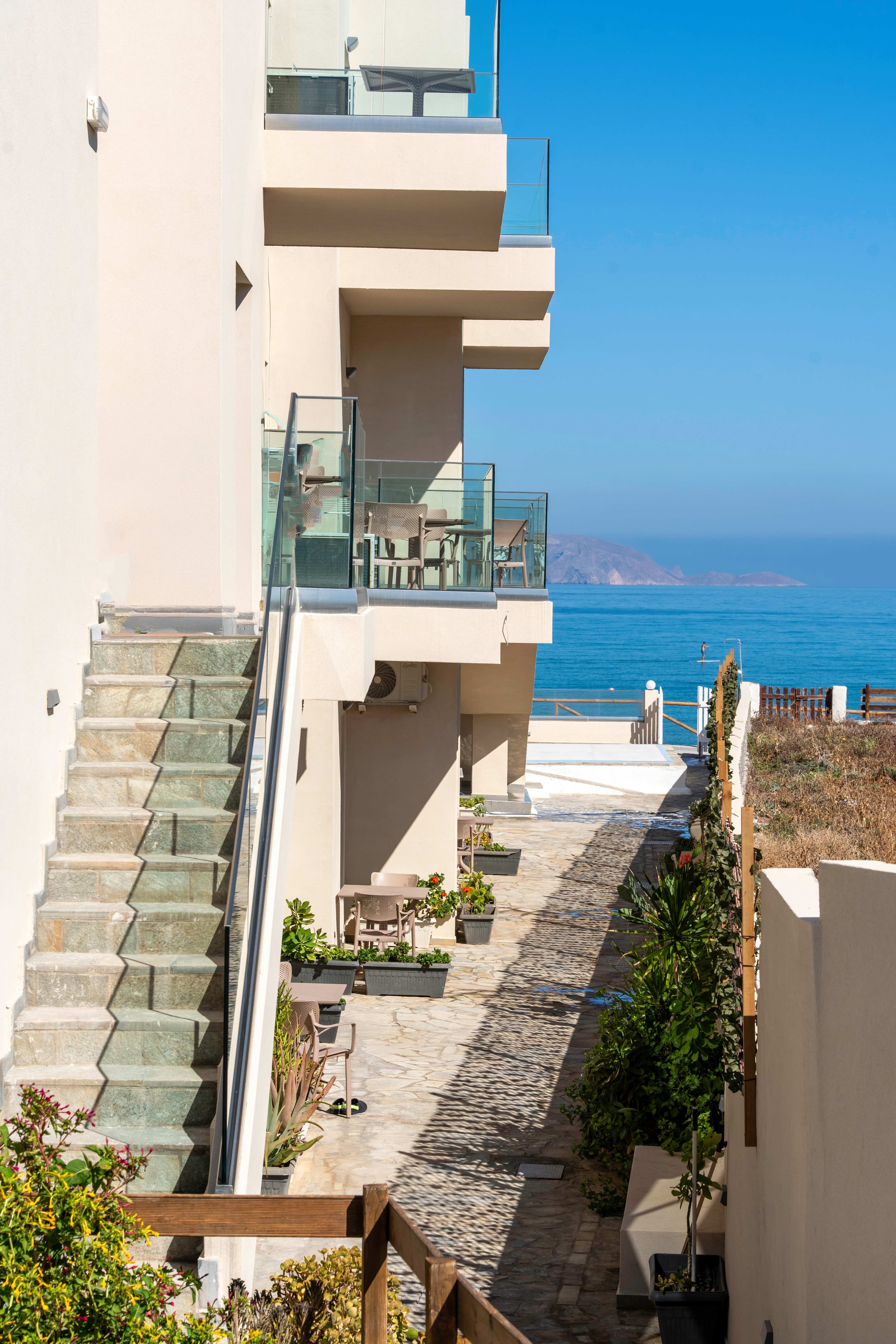 Almare Beach Hotel Ansicht 2