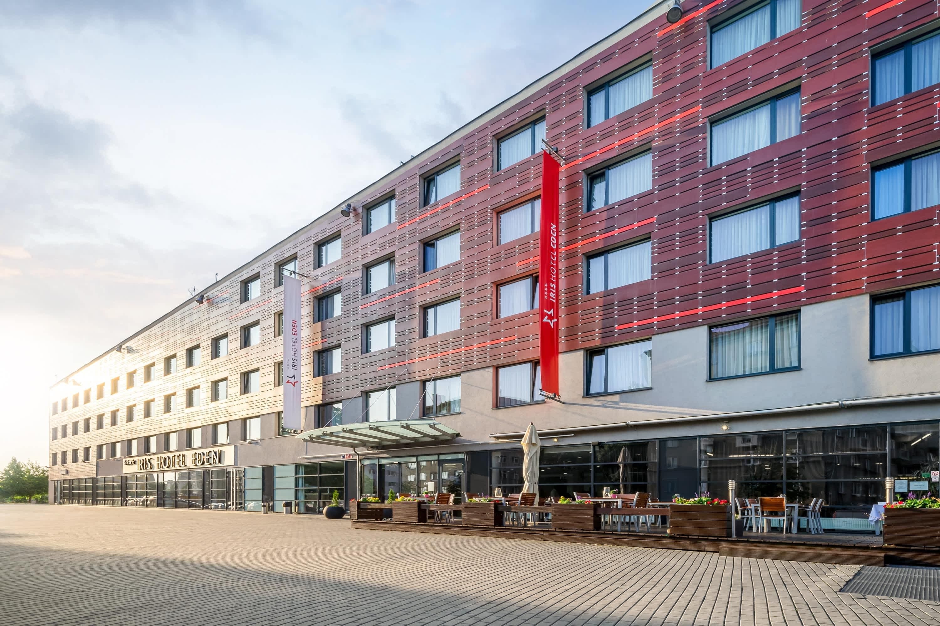 Iris Hotel Eden Ansicht 2