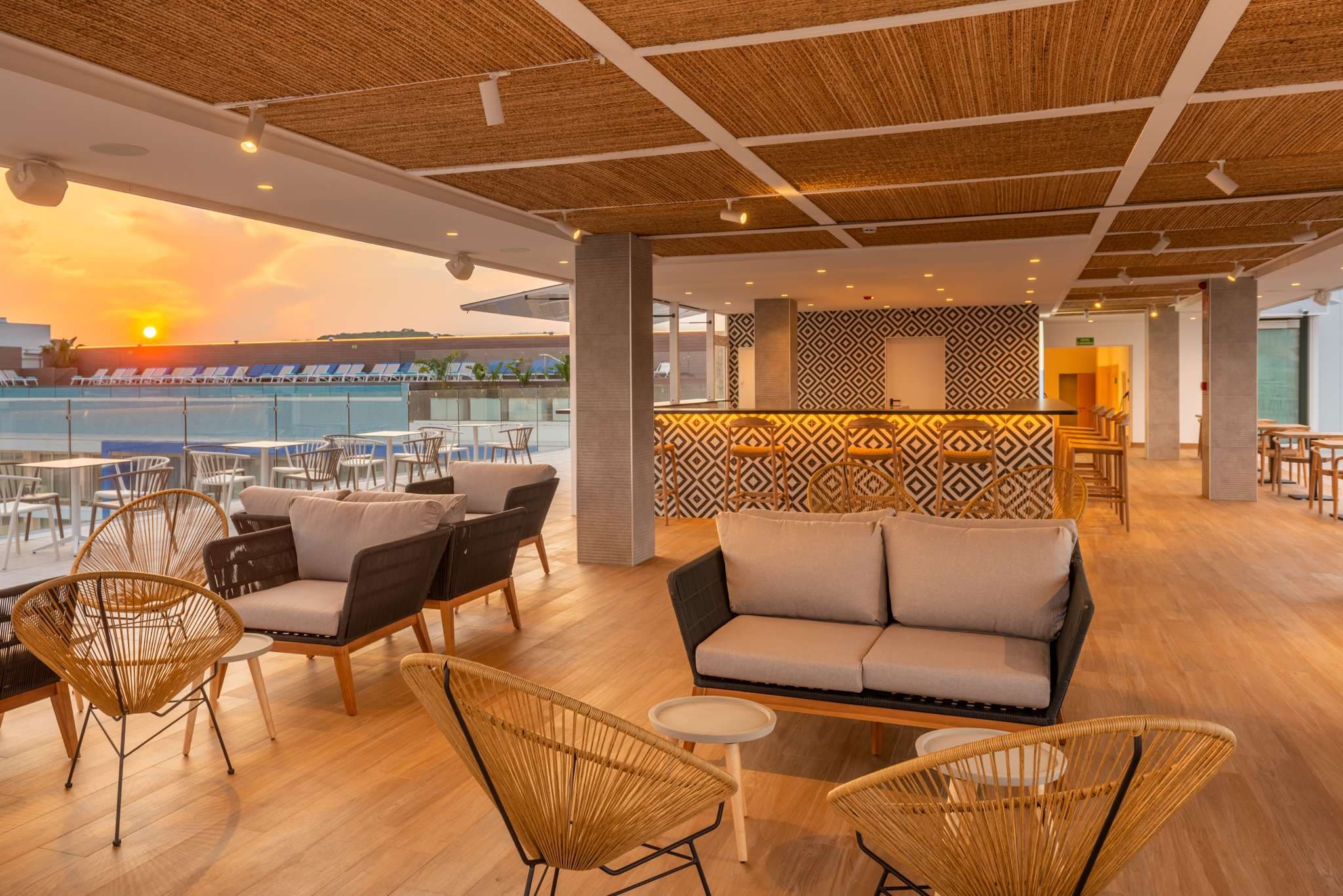 L’Azure Hotel Ansicht 8