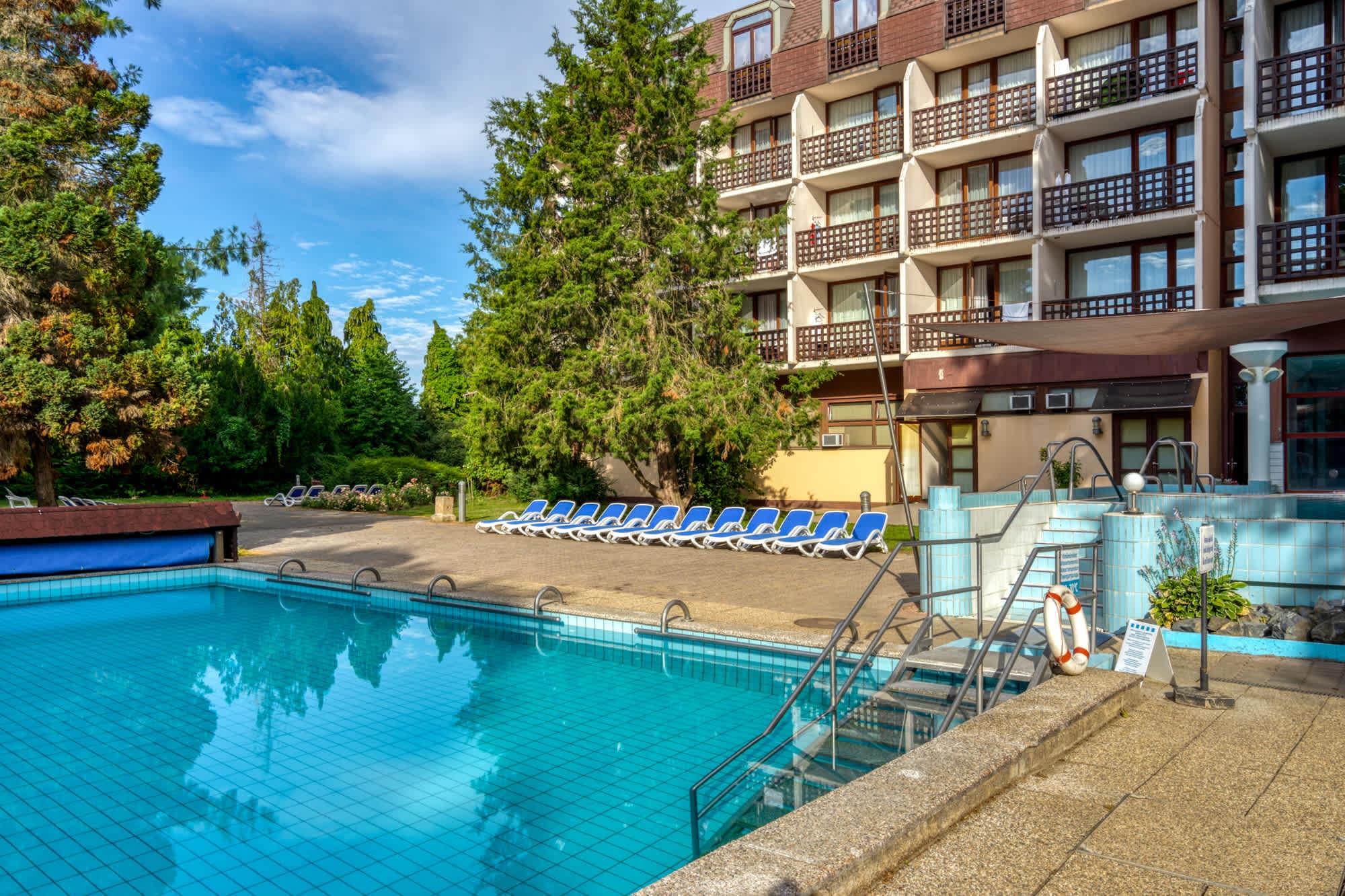 Ensana Thermal Sarvar Health Spa Hotel
