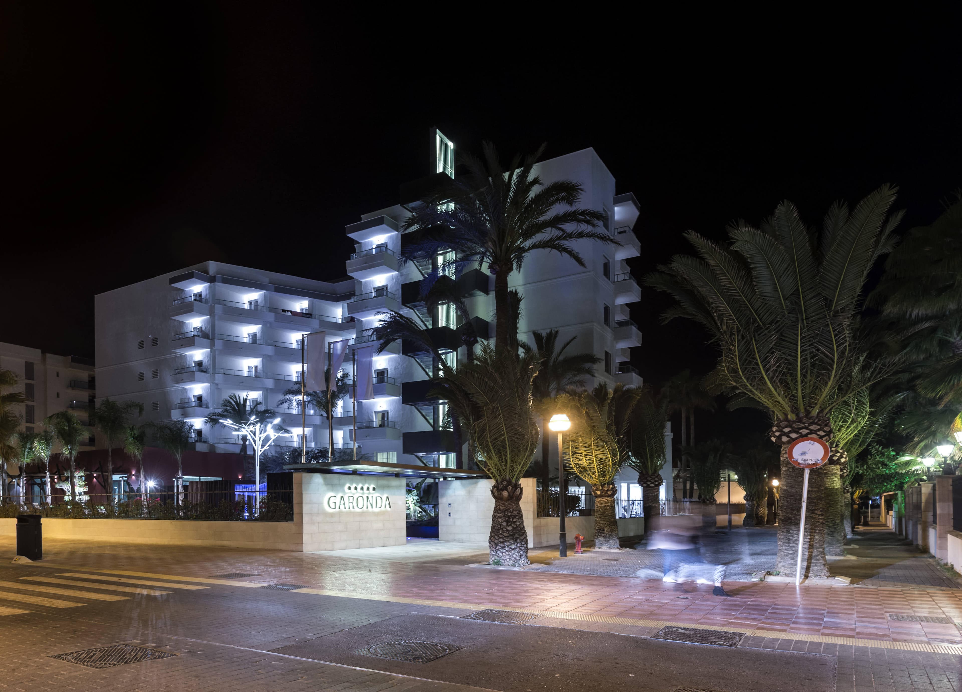 Hotel Pure Salt Garonda - Adults only Ansicht 2
