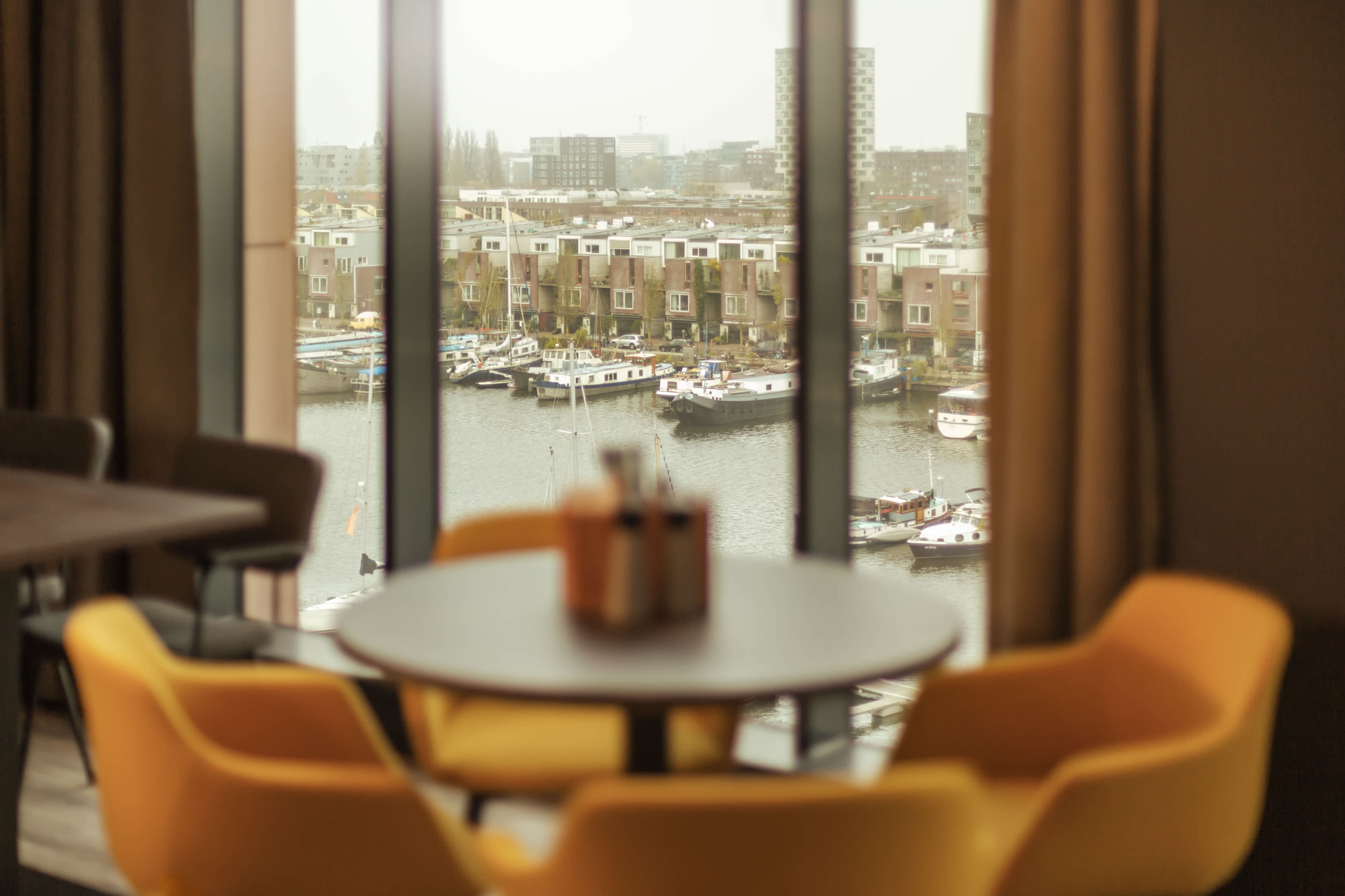 Holiday Inn - the niu, Fender Amsterdam Ansicht 9