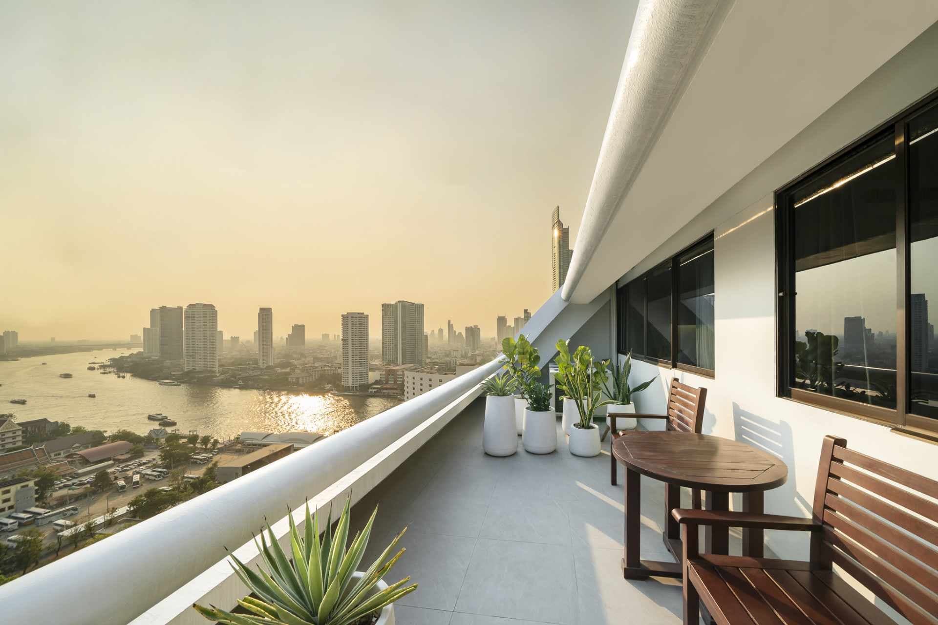 Hotel Centre Point Plus Silom