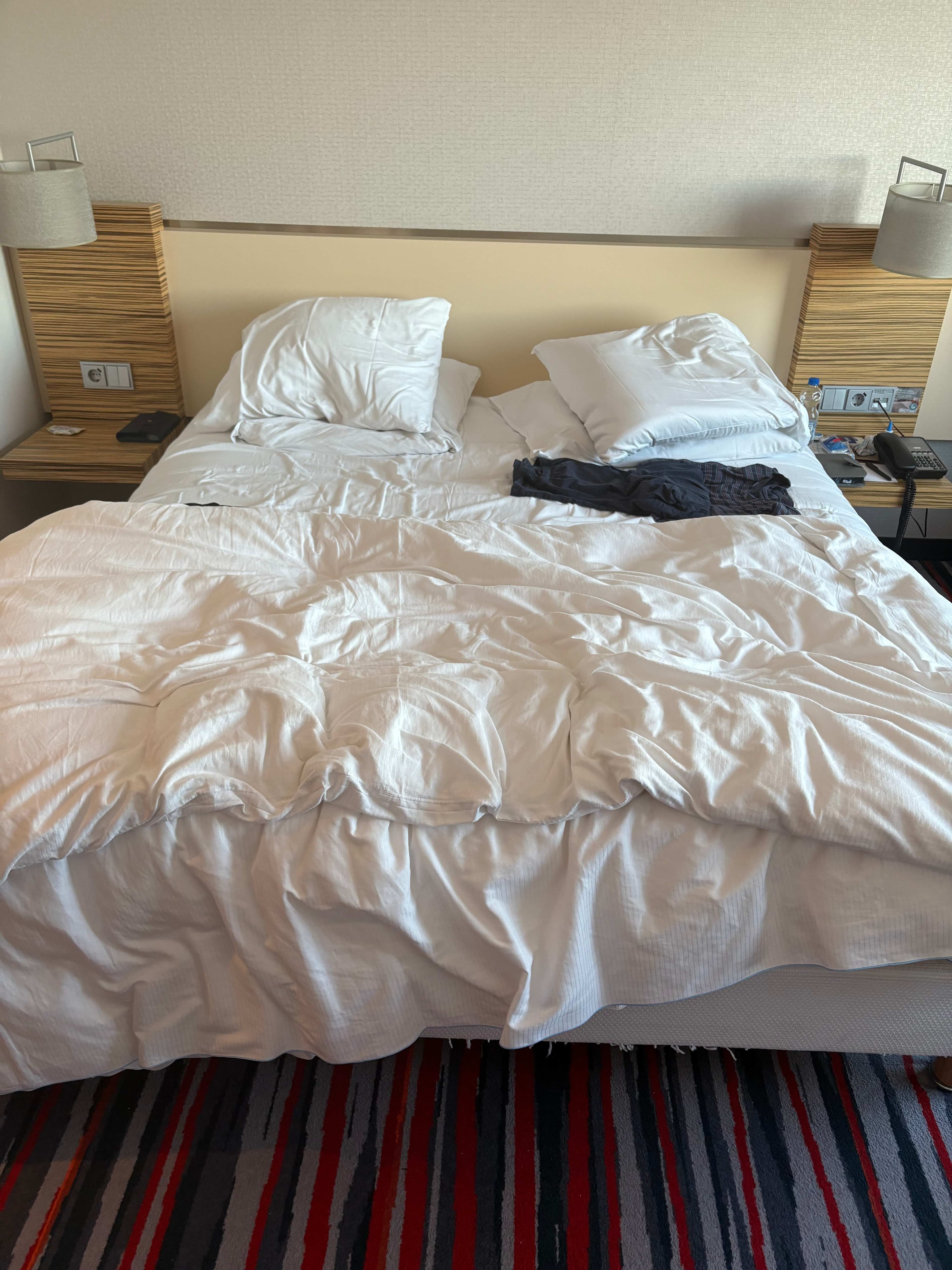 Mövenpick Hotel Amsterdam City Centre Ansicht 2