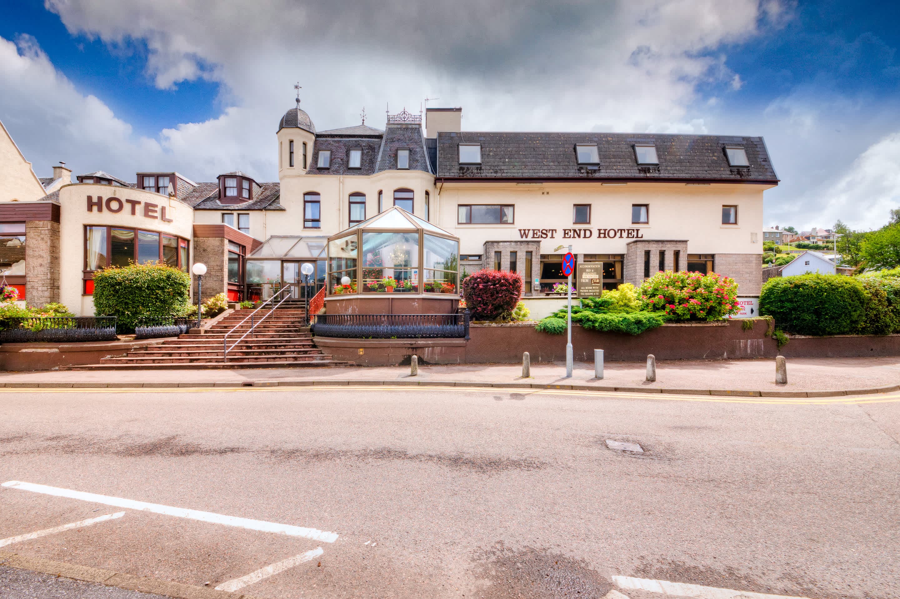 Muthu Fort William Hotel