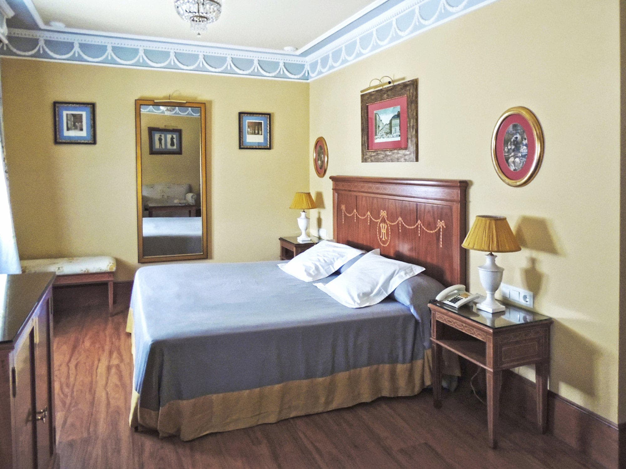 Hotel Inglaterra Ansicht 4