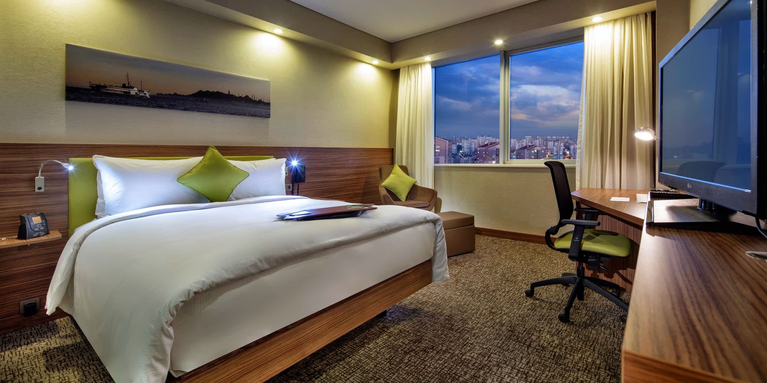Hampton by Hilton Istanbul Kayasehir Ansicht 3
