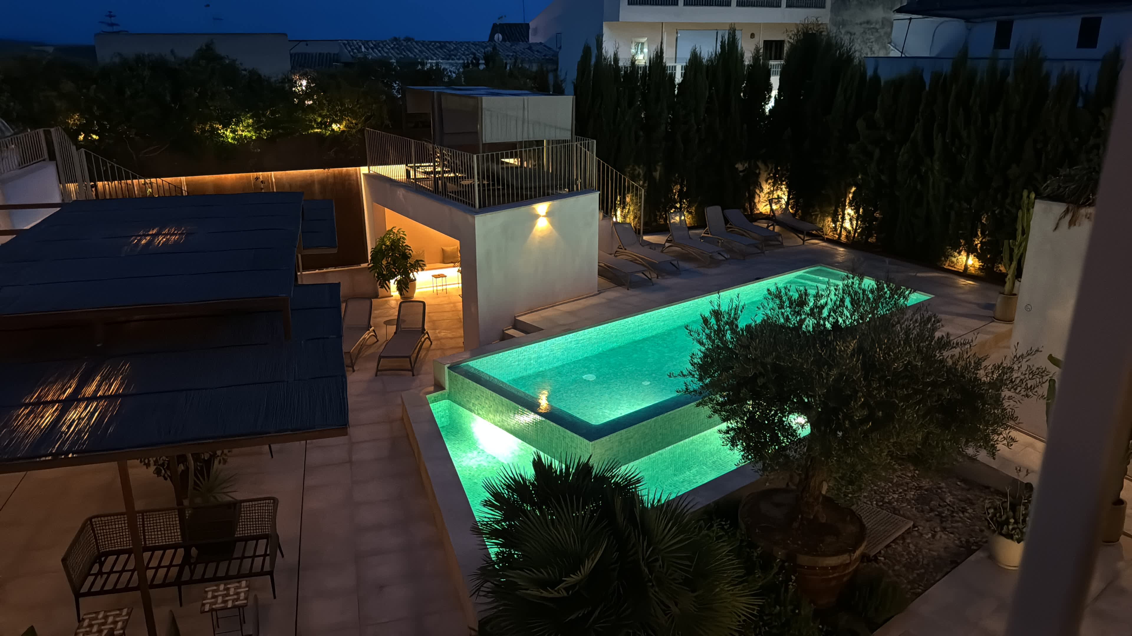 Ynaira Hotel Ansicht 2