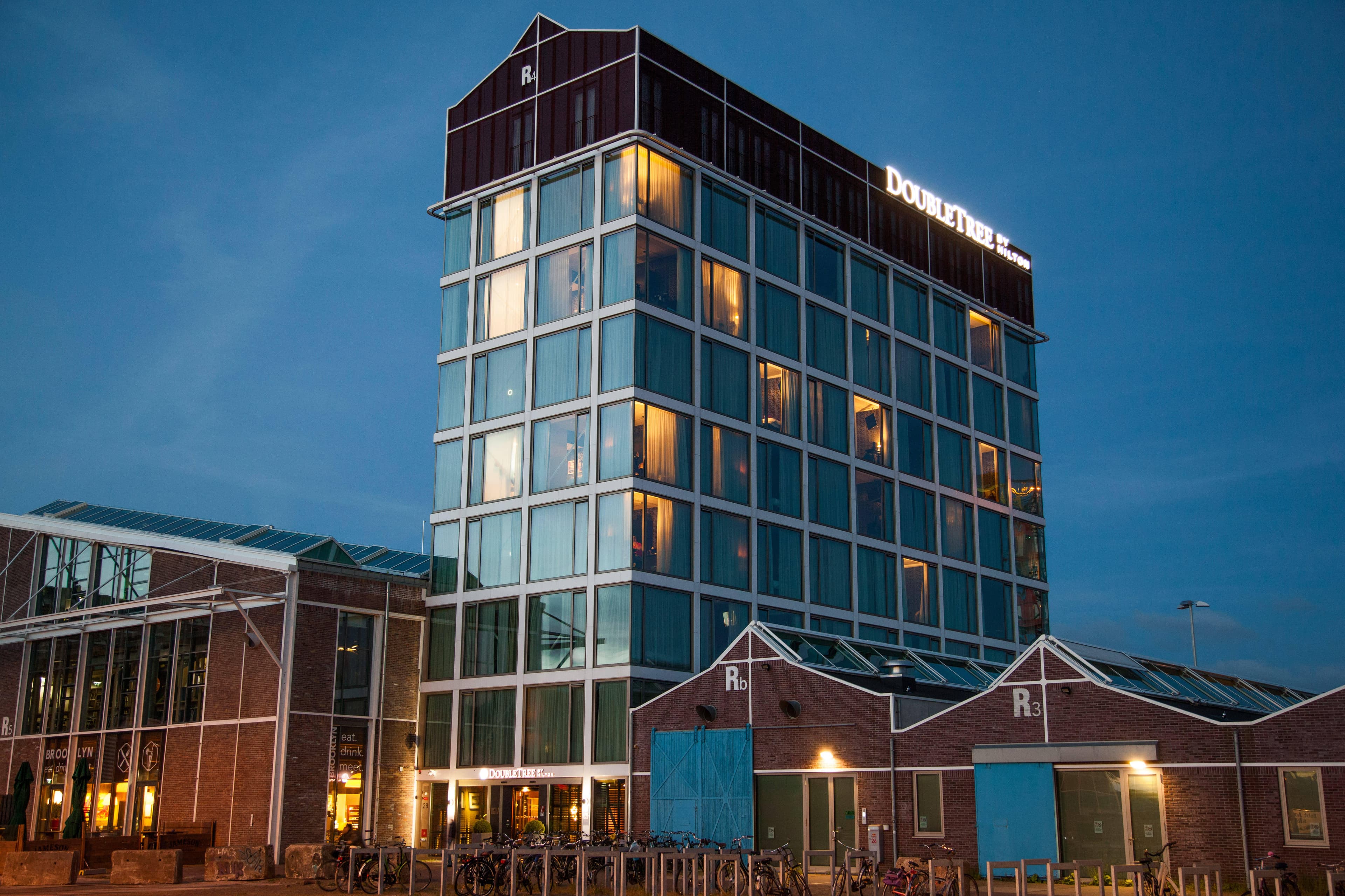 DoubleTree by Hilton Amsterdam - NDSM Wharf