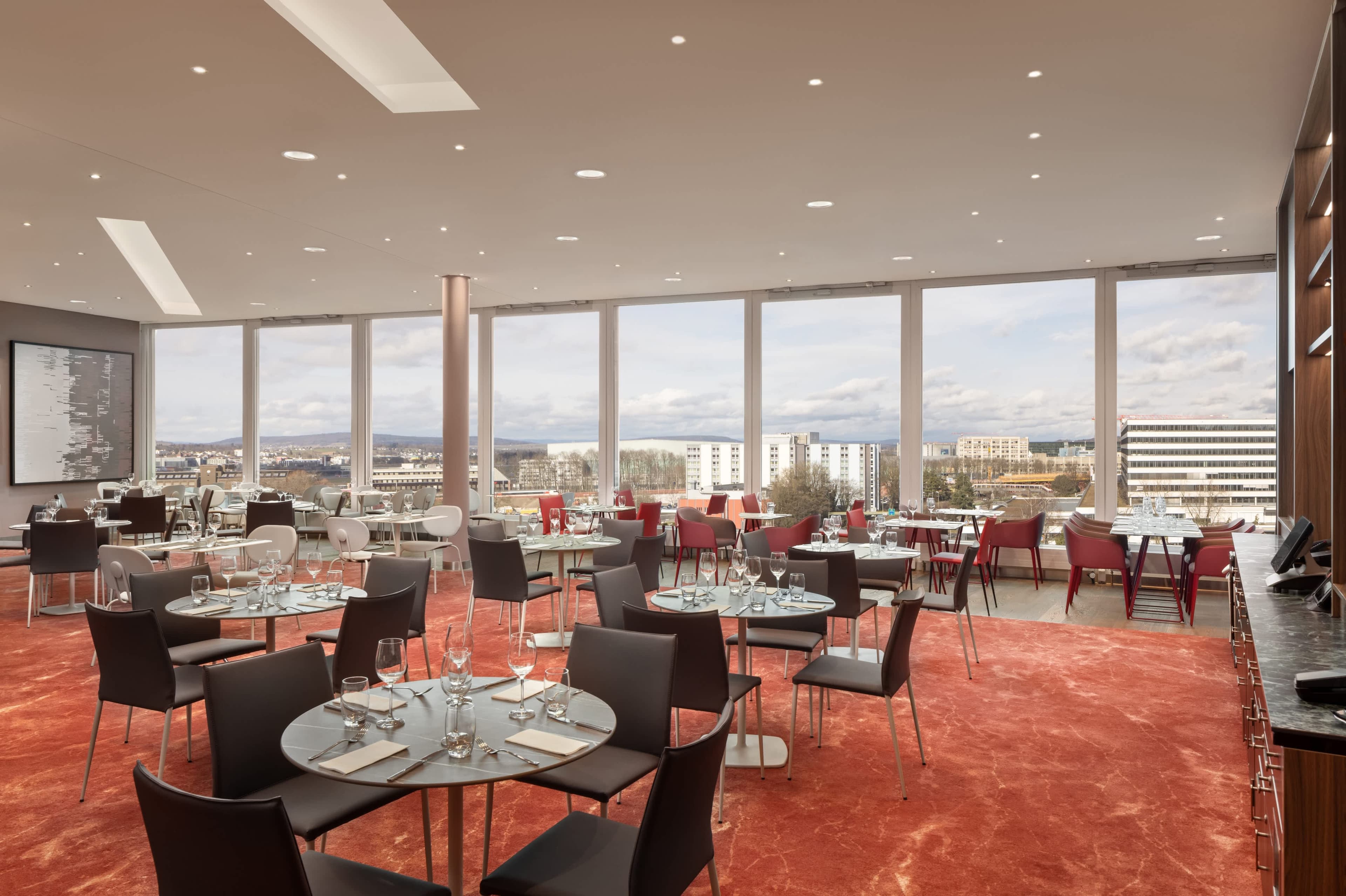 Hilton Zurich Airport Ansicht 7