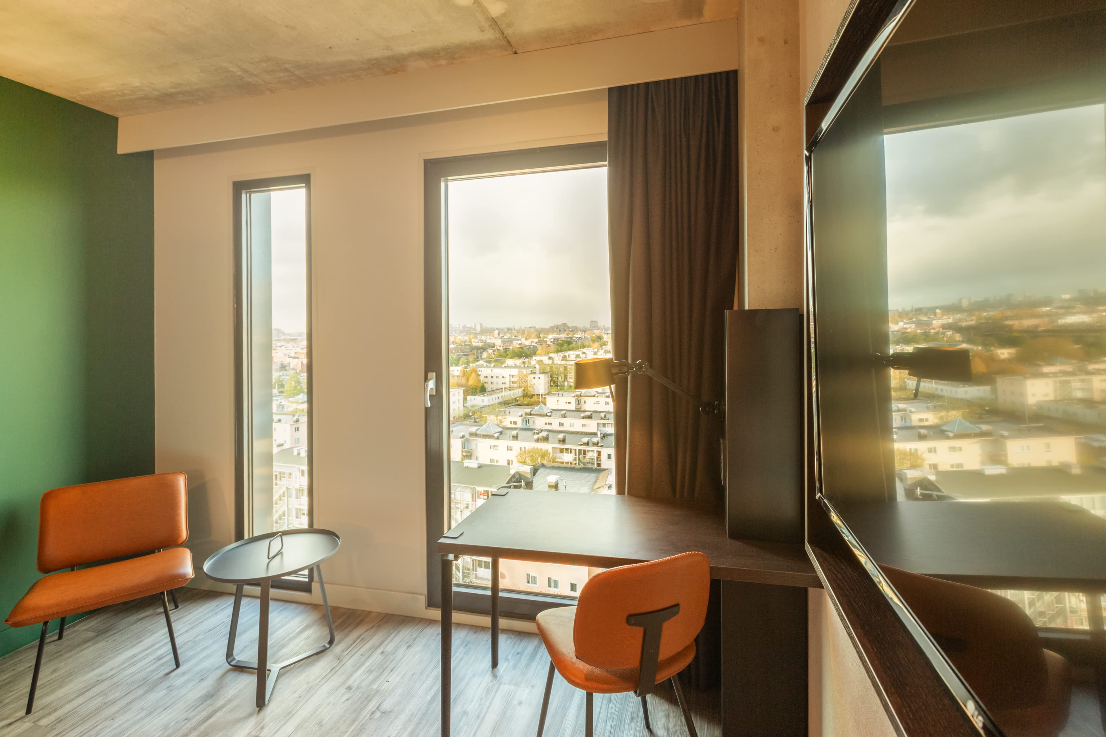 Holiday Inn - the niu, Fender Amsterdam Ansicht 5