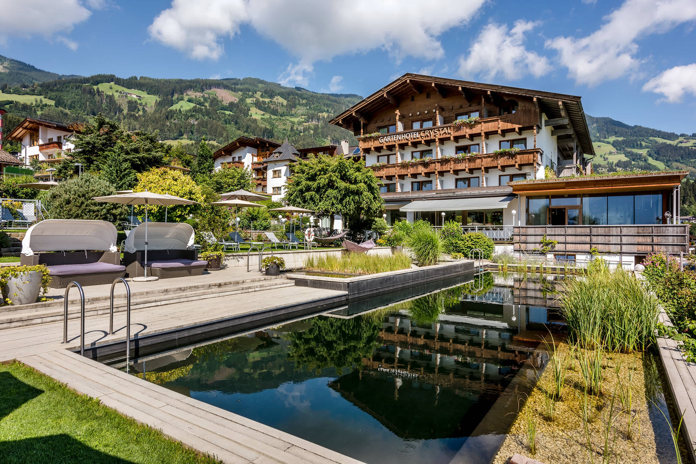 Gartenhotel Crystal Ansicht 2