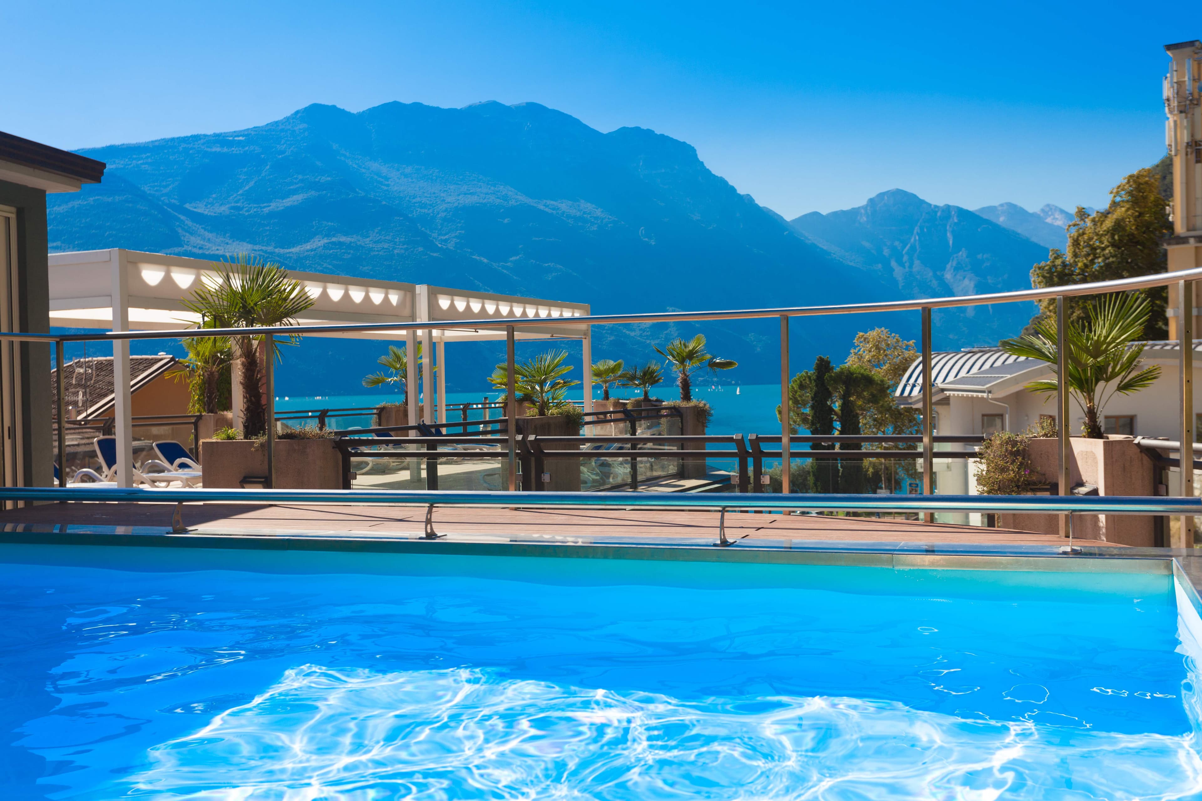 Hotel Europa - Skypool & Panorama Ansicht 7