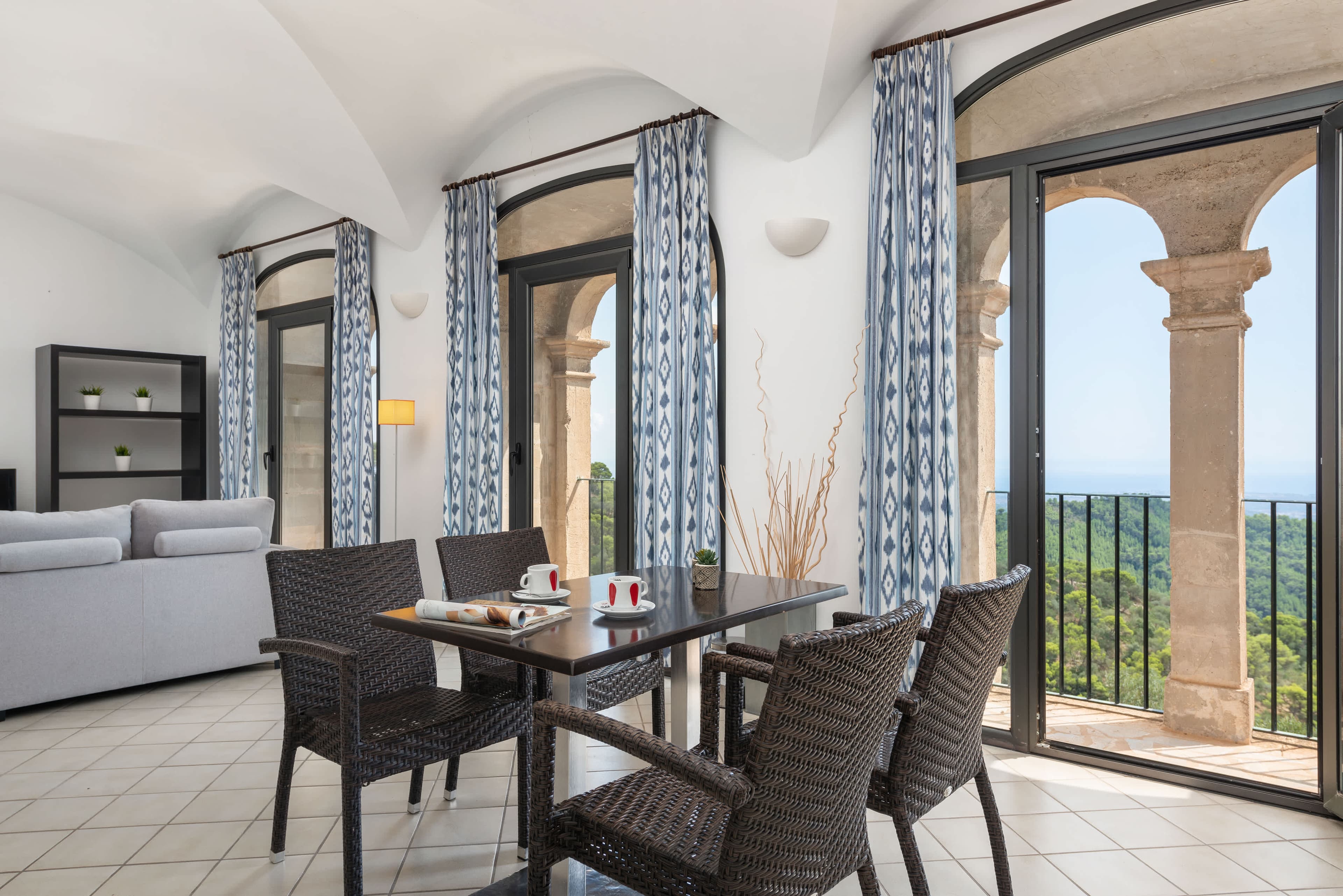 Petit Hotel Hostatgeria Sant Salvador Ansicht 4