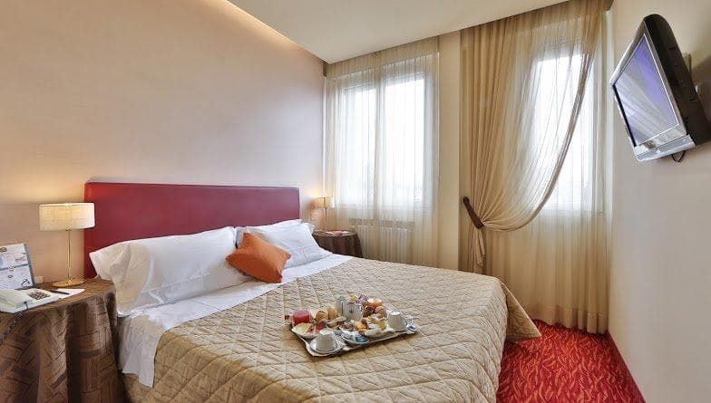 Hotel Maggiore Ansicht 3