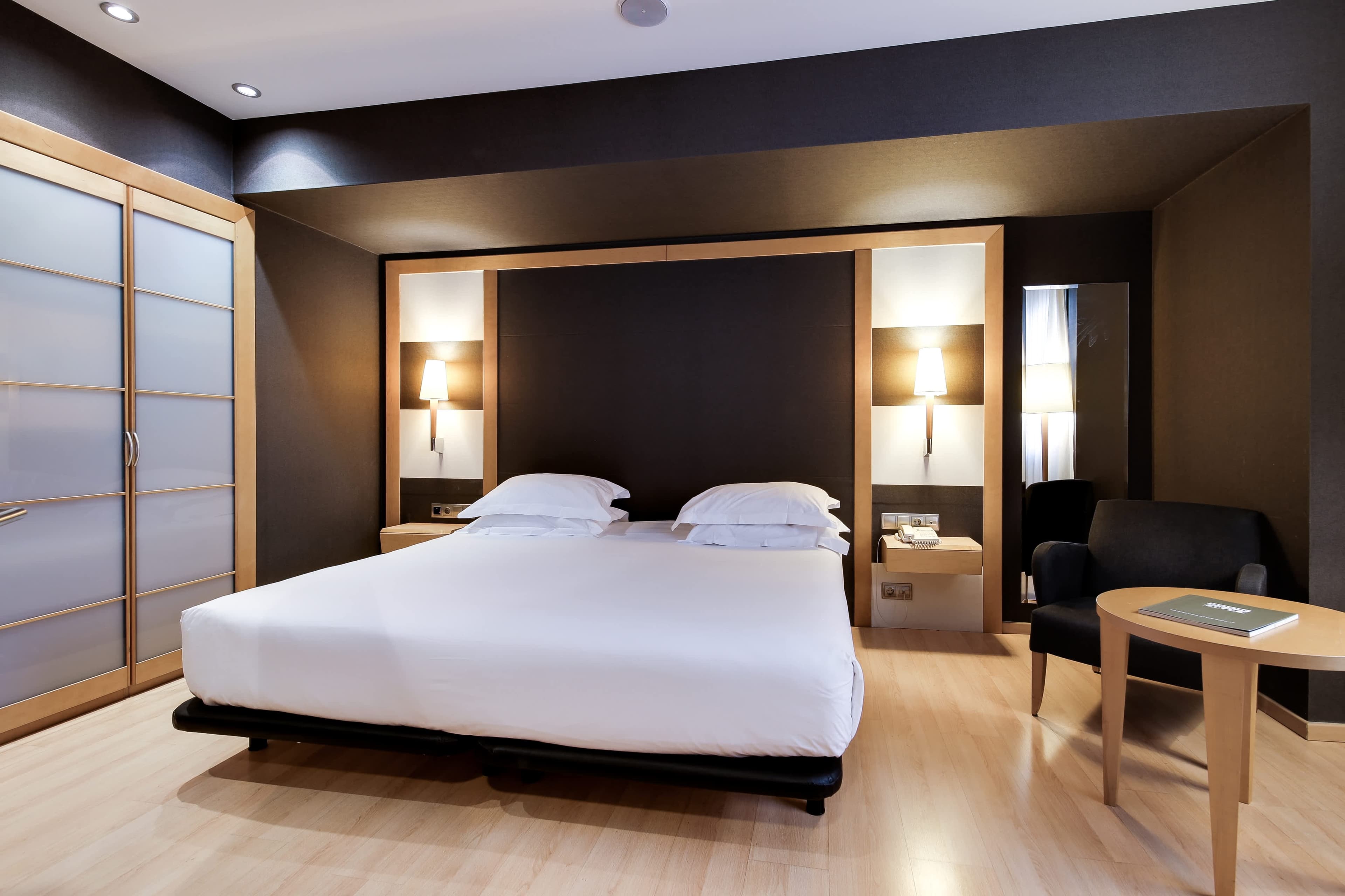 Hotel Barcelona Universal Ansicht 6