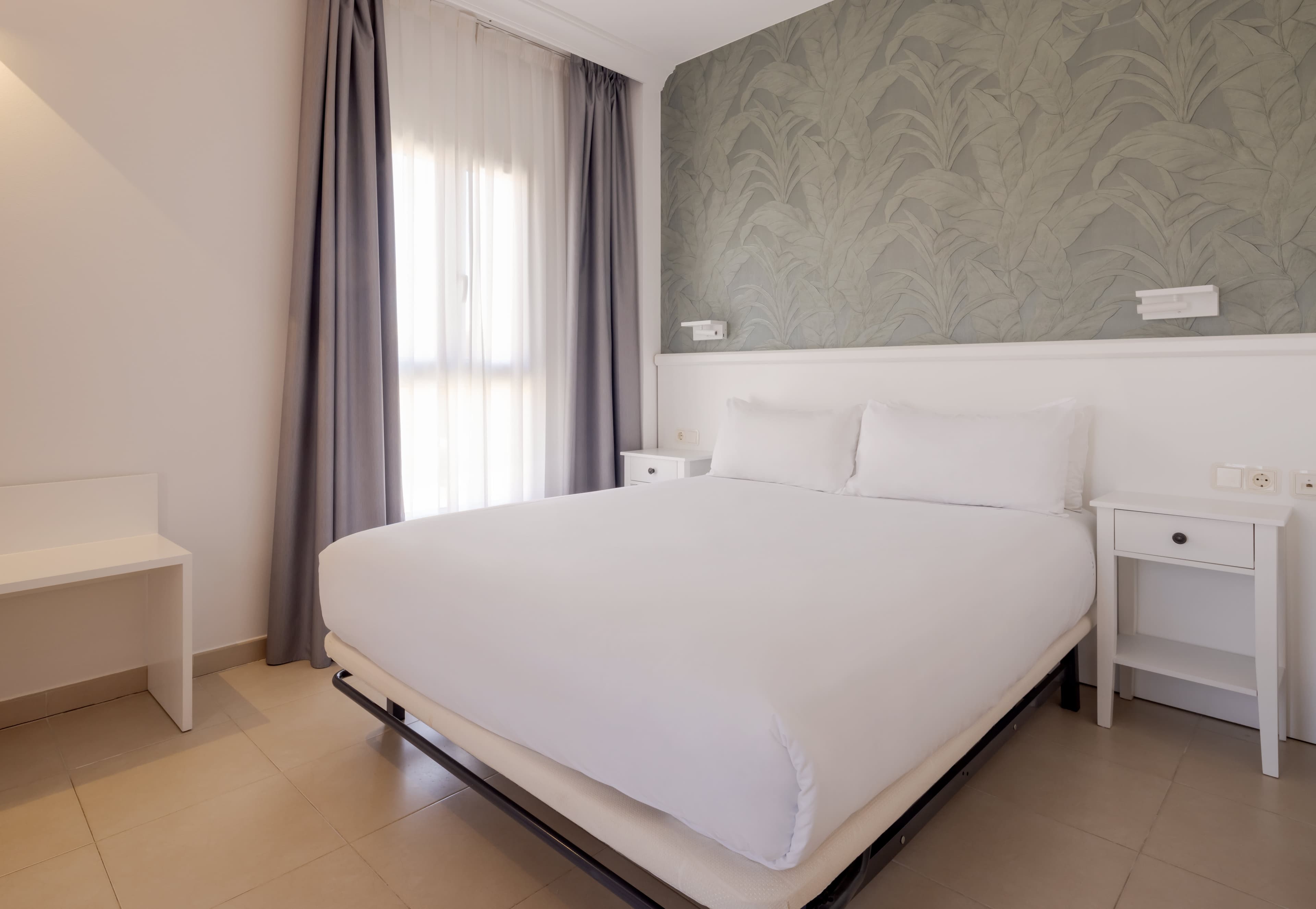 ILUNION Apartahotel Sancti Petri Ansicht 4