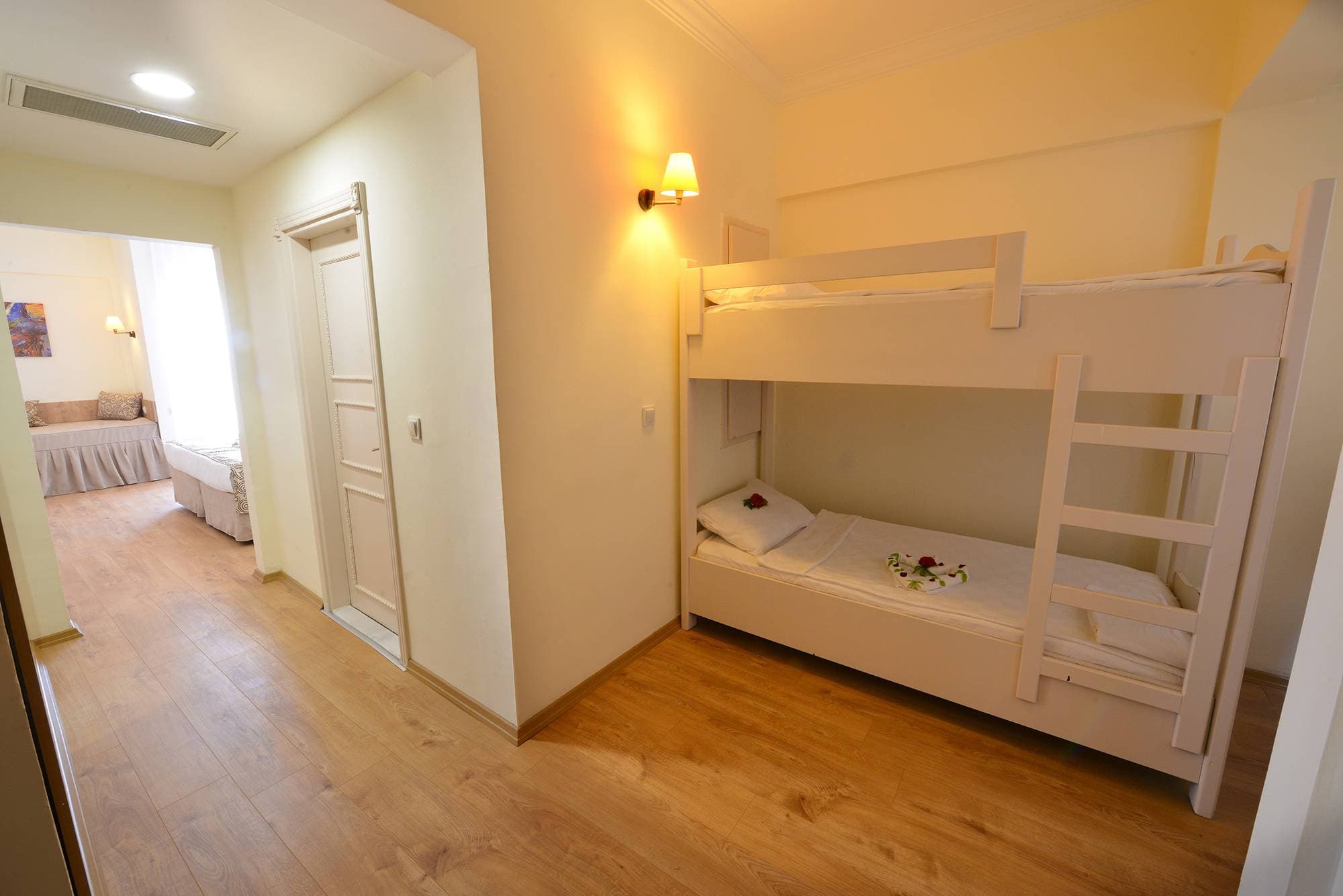 Cesars Side Ansicht 5