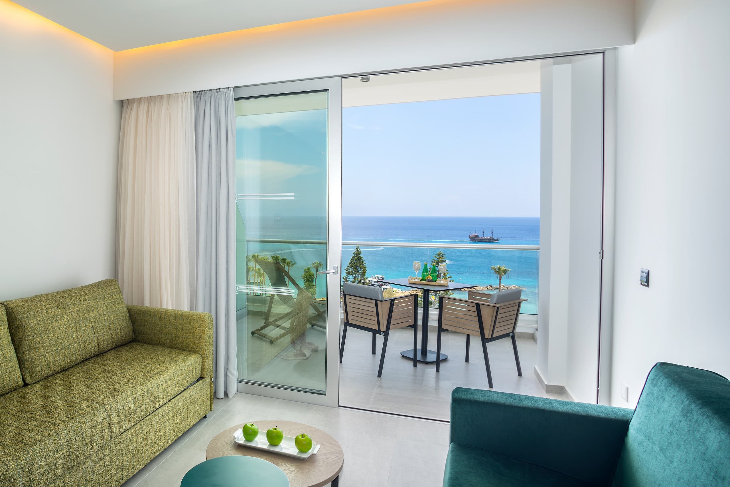 Hotel Cavo Maris Beach Ansicht 4