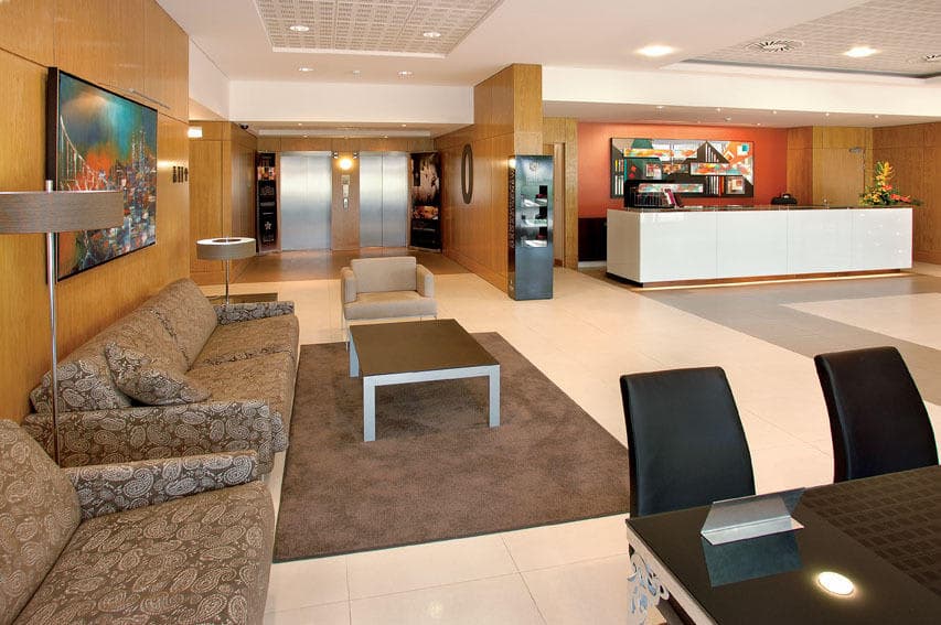 Lisboa Almada Hotel Ansicht 5