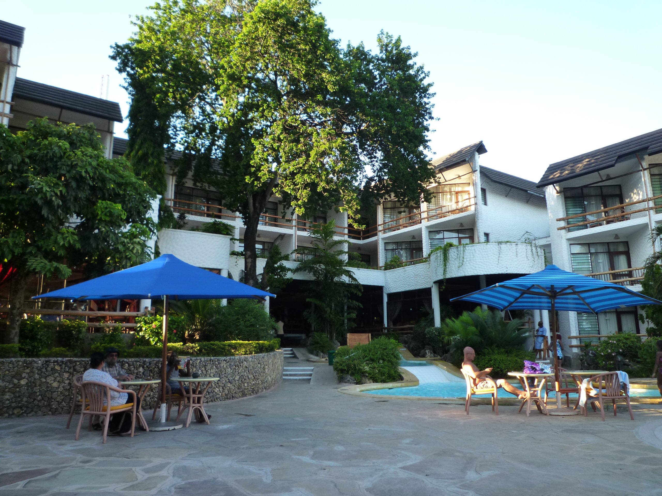Traveller's Beach Hotel