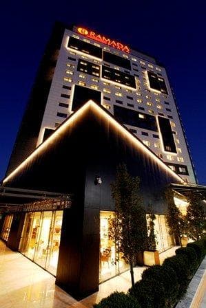 Ramada Plaza Hotel Istanbul Tekstilkent Ansicht 2