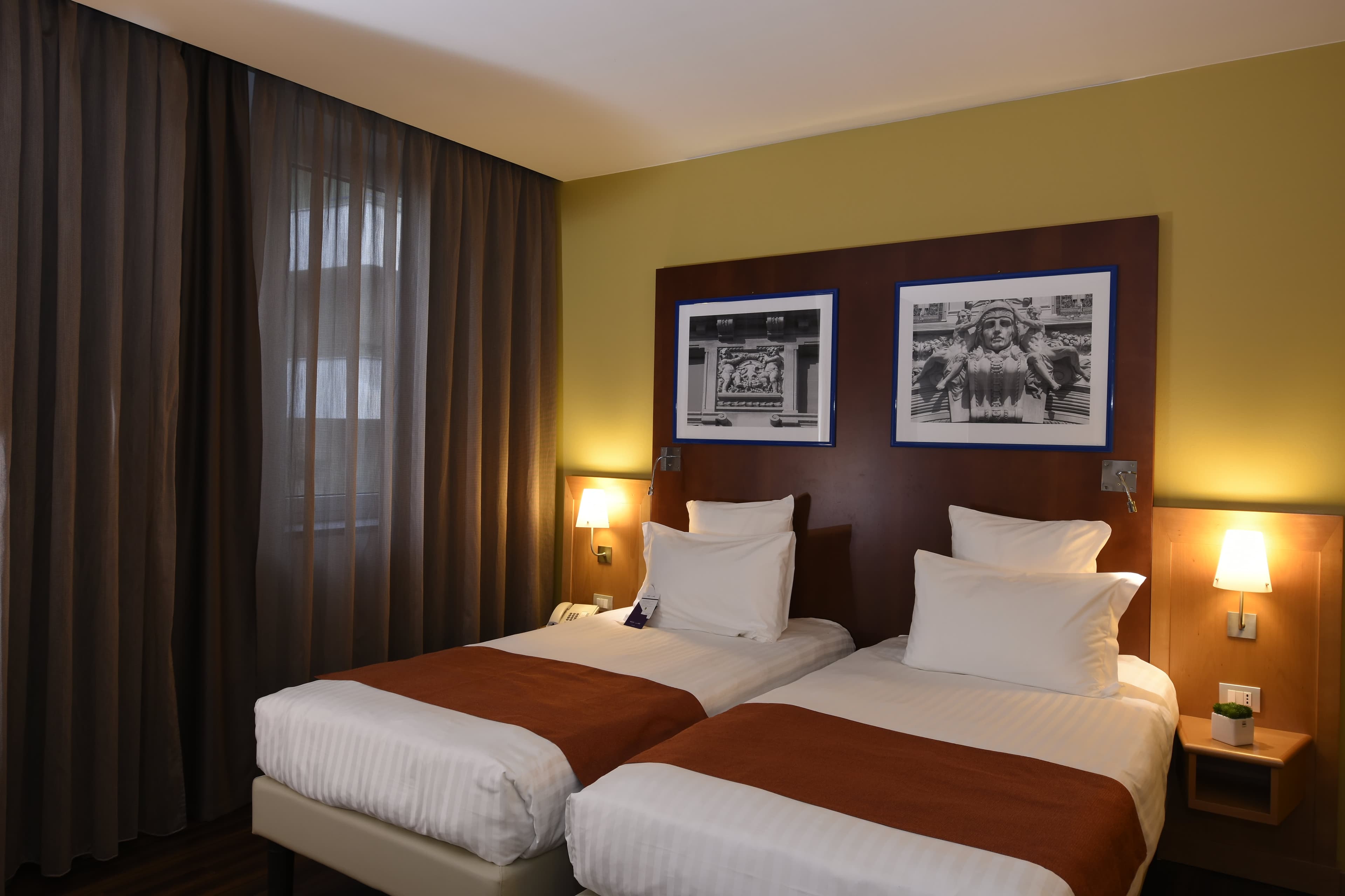 Mercure Hotel Roma Corso Trieste Ansicht 3