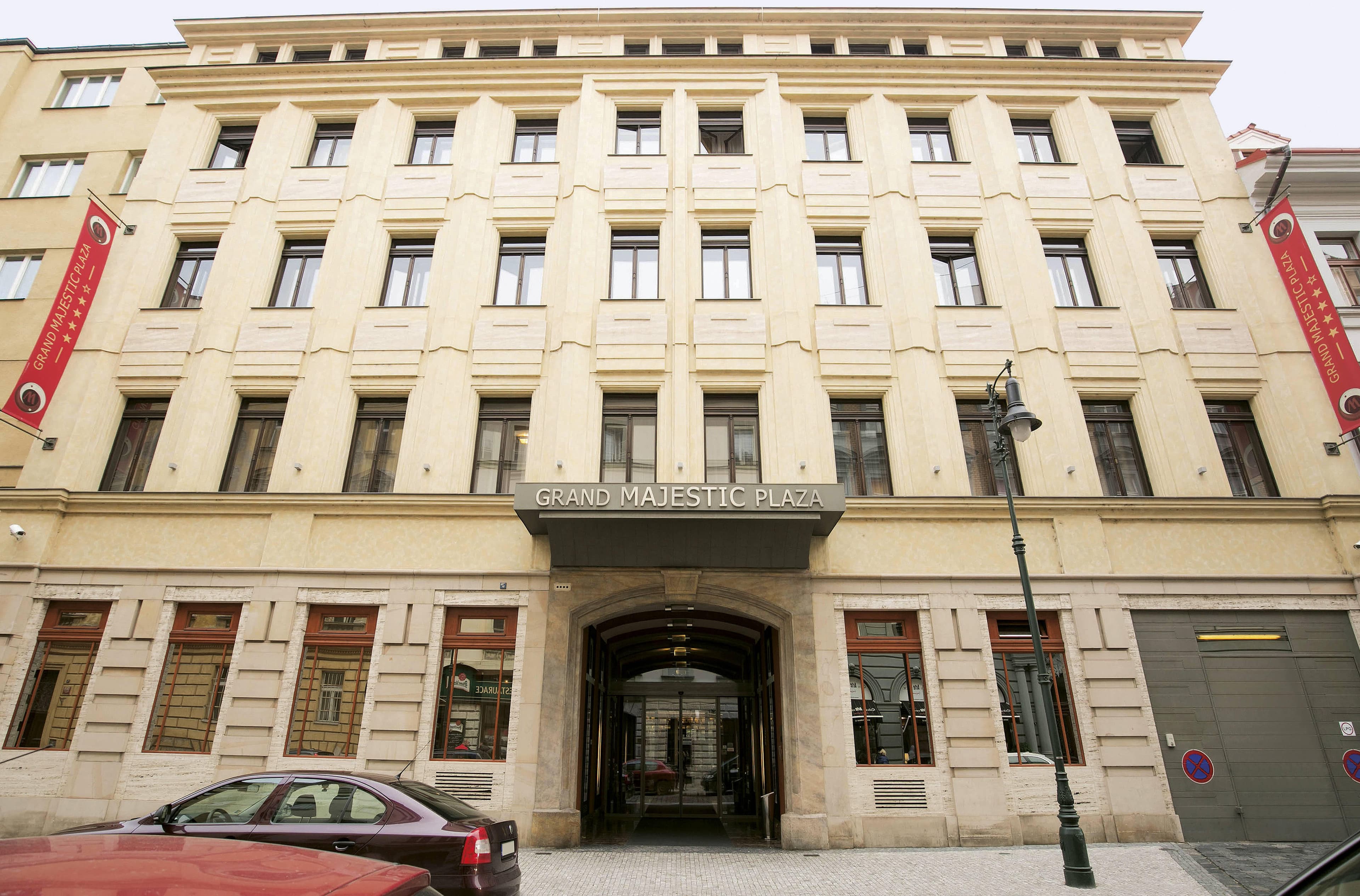 Hotel Grand Majestic Plaza Ansicht 2