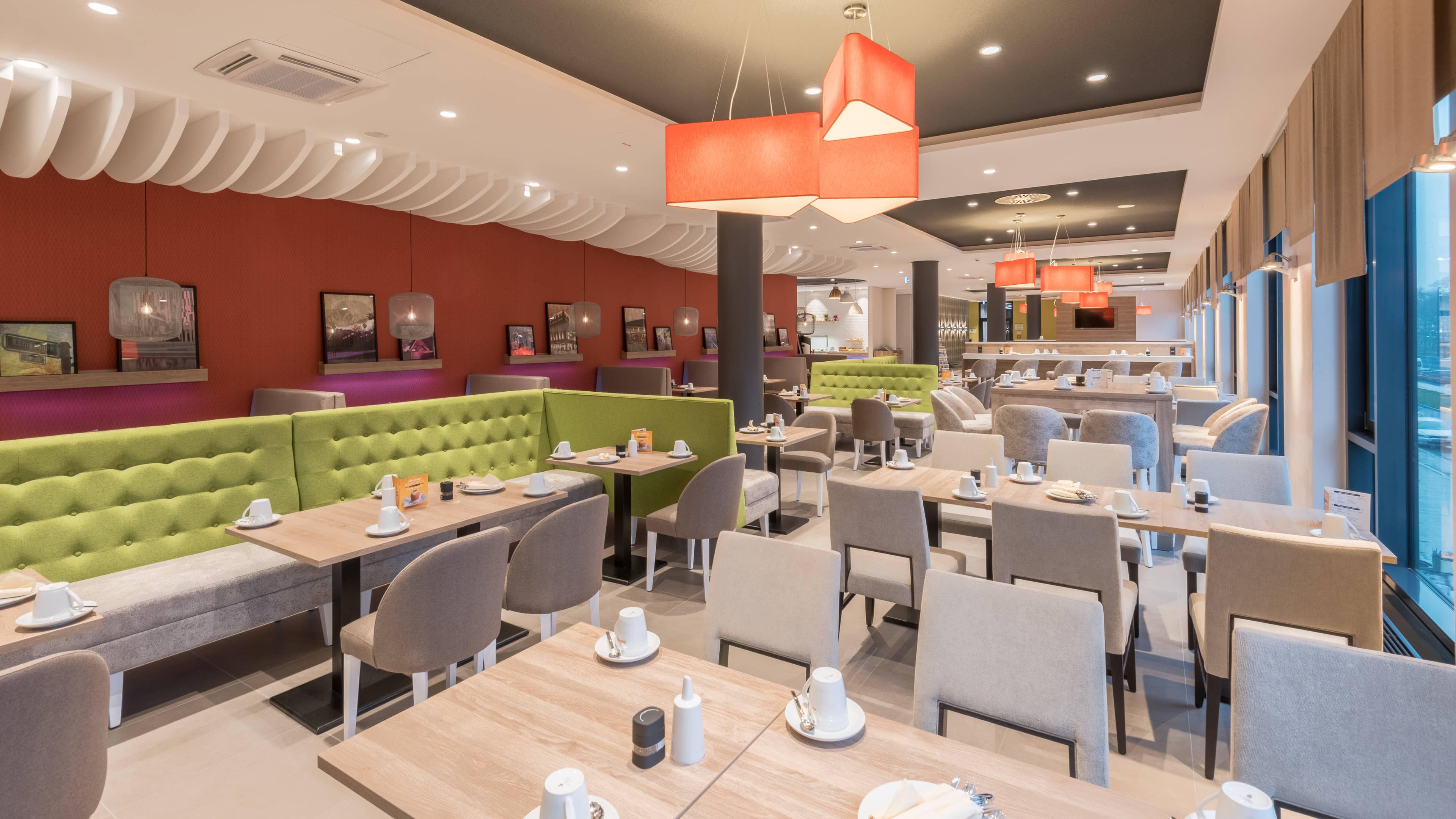 Holiday Inn Düsseldorf City Toulouser Allee Ansicht 8
