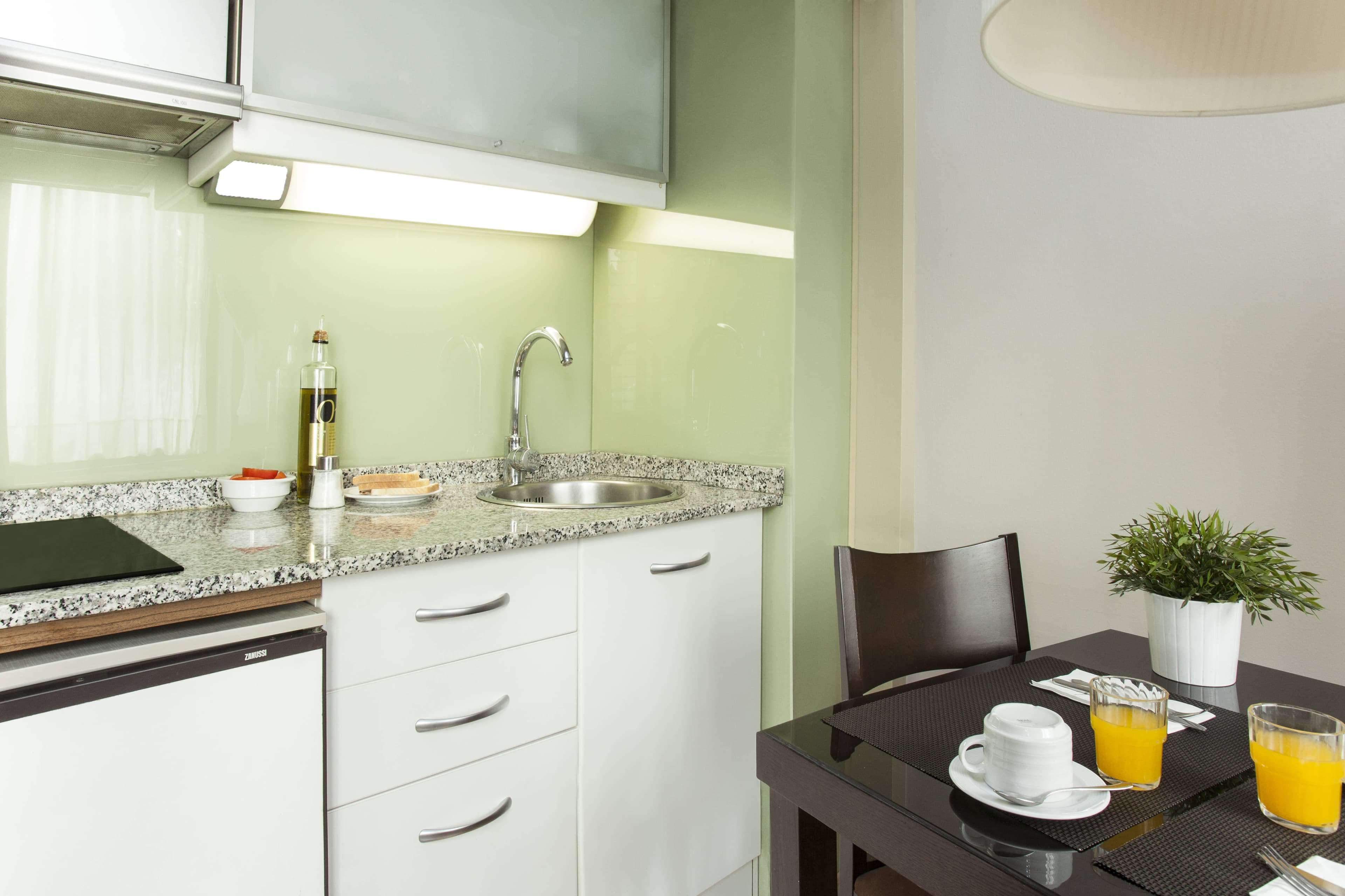 Aparthotel Senator Barcelona Ansicht 4