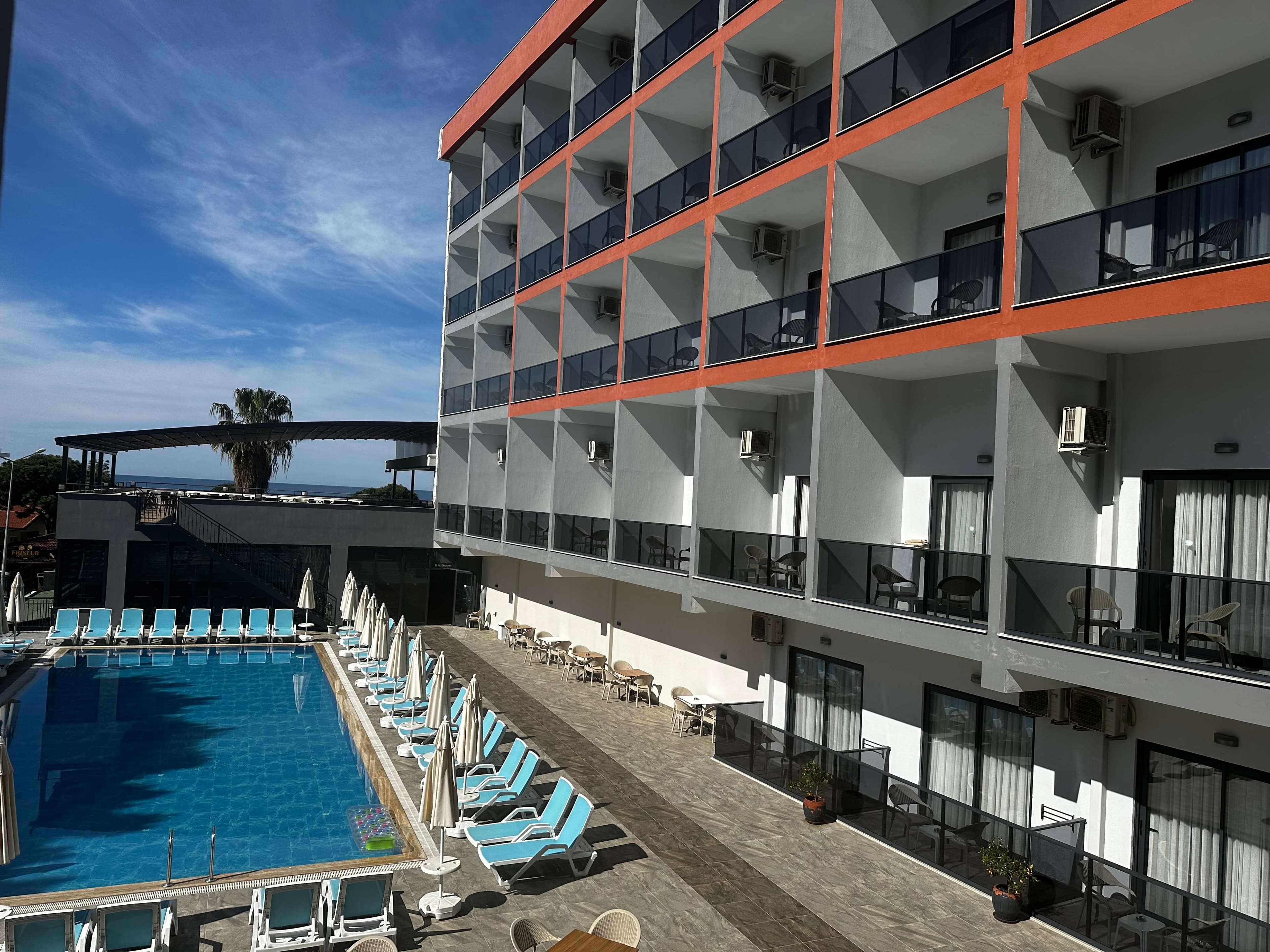 Side Golden Rock Hotel