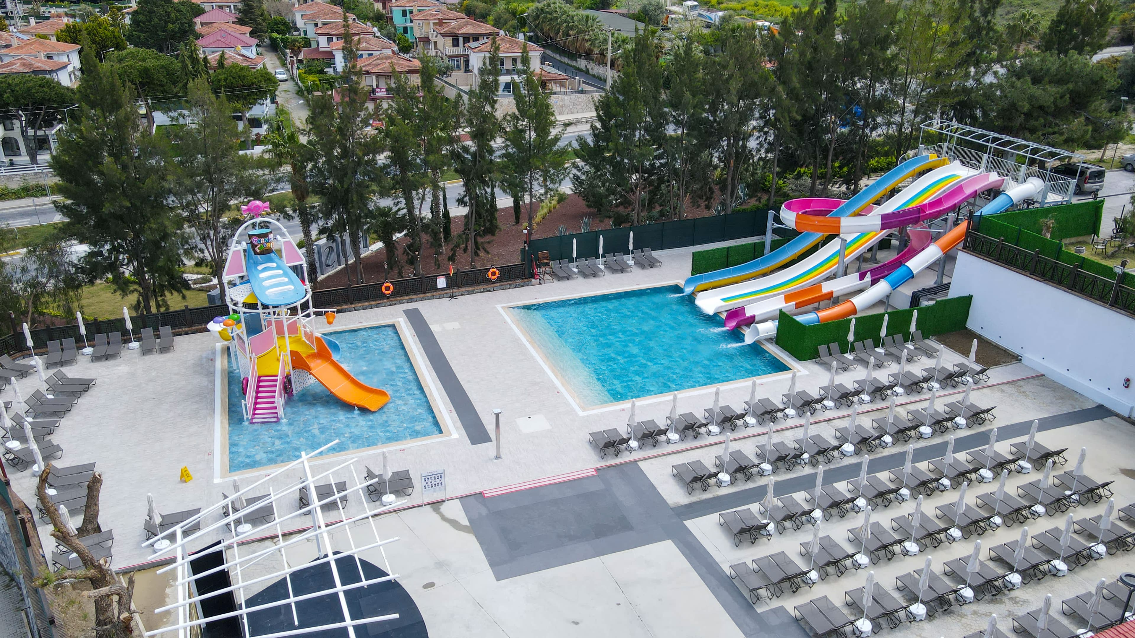 Ramada Hotel & Suites by Wyndham Kusadasi Ansicht 7