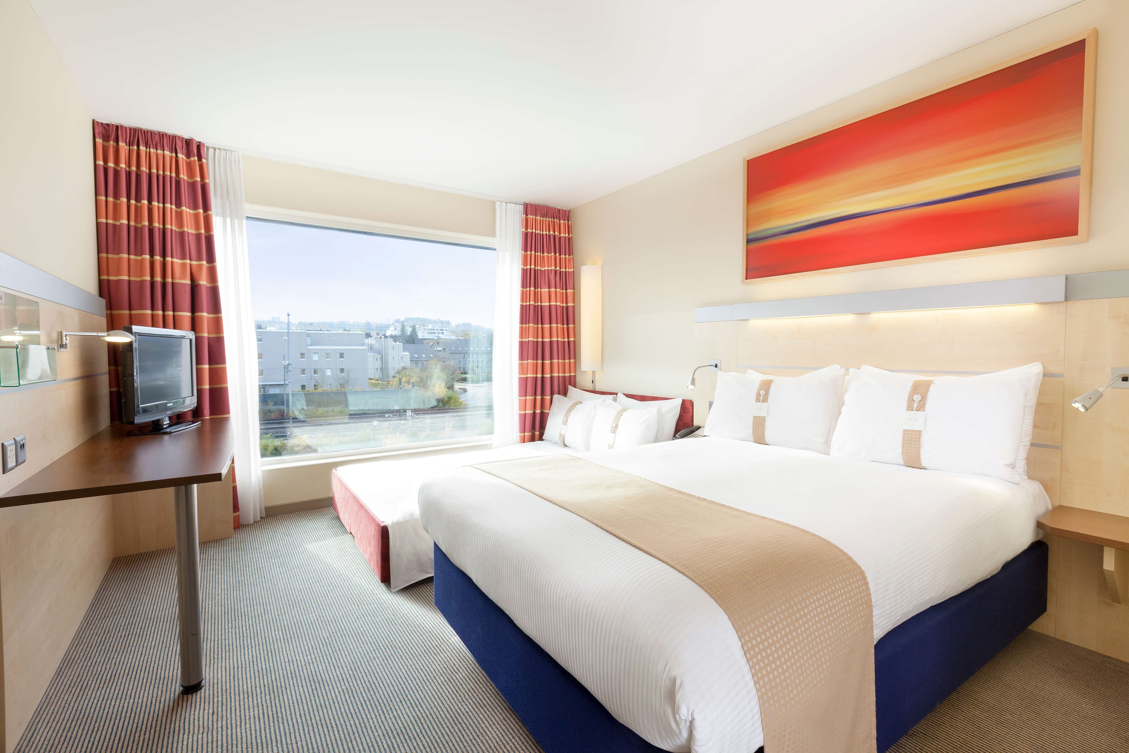 Holiday Inn Express Zürich - Airport Ansicht 7